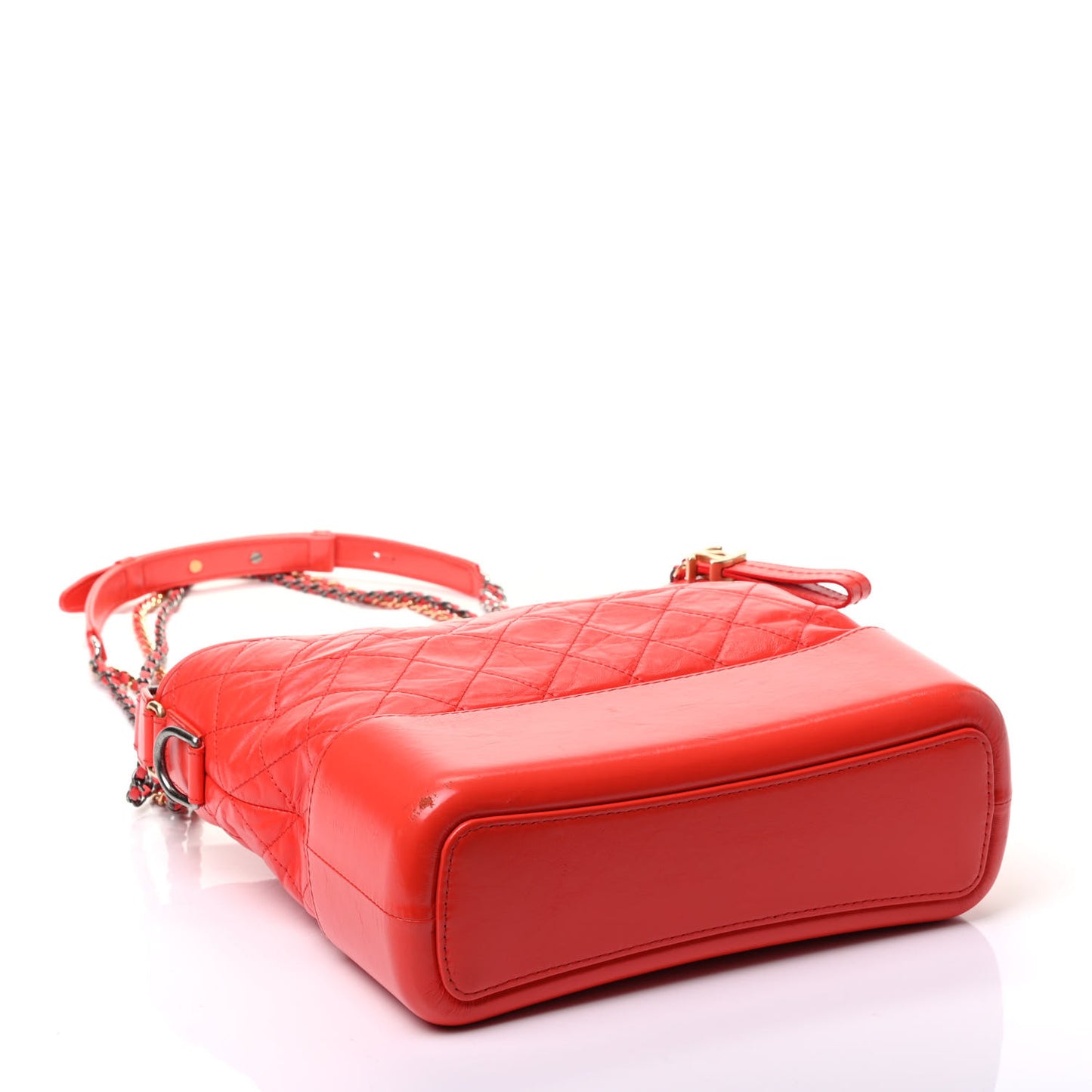 Aged Calfskin Quilted Medium Gabrielle Hobo Red