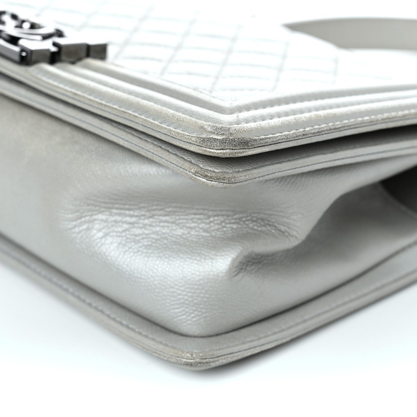 Metallic Caviar Quilted Medium Boy Flap Silver