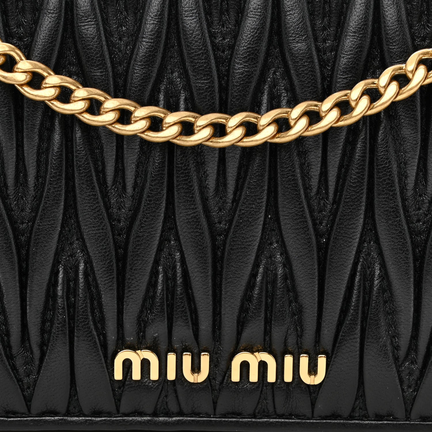 Miu Miu Nappa Matelasse Wallet On Chain Black 9 of 12