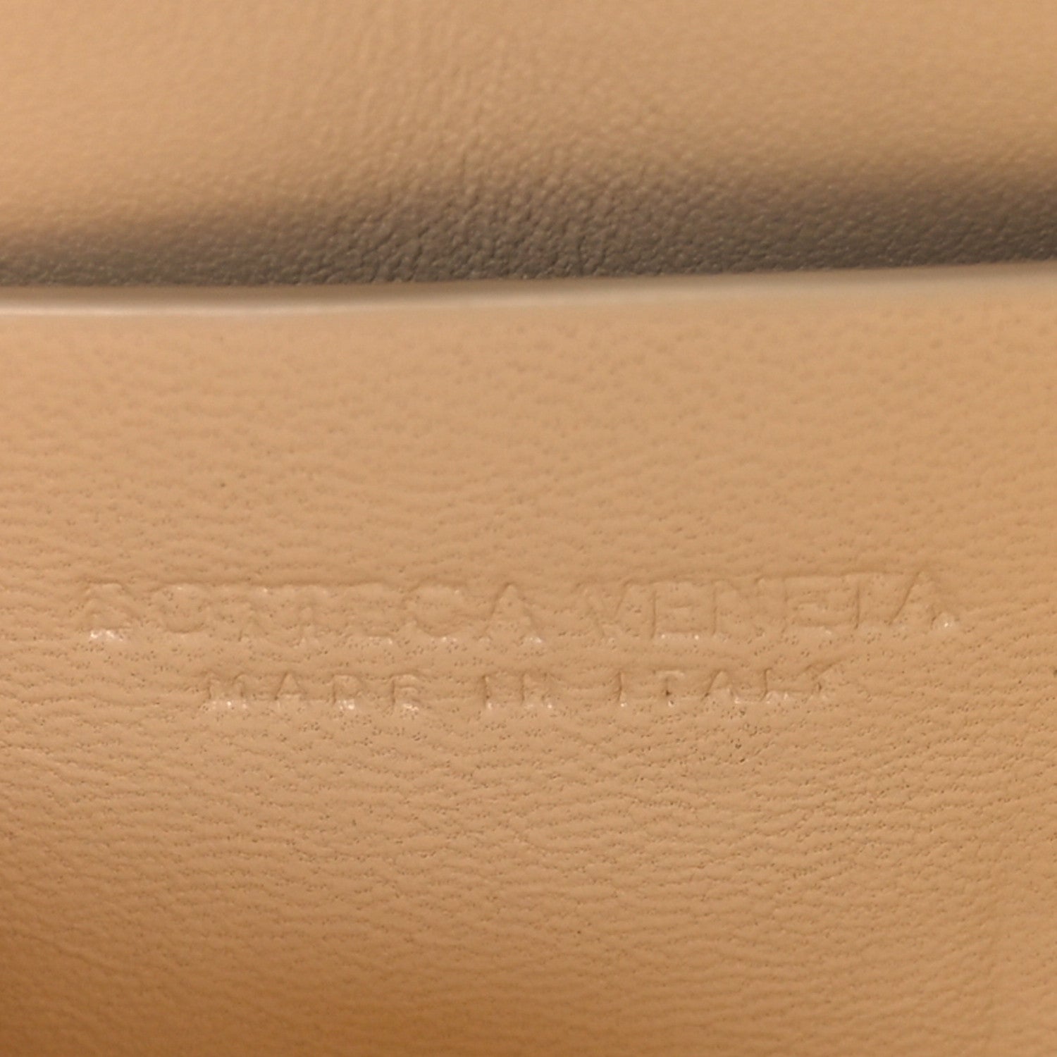Bottega Veneta Nappa Maxi Intrecciato Padded The Belt Cassette Bag Porridge 6 of 10