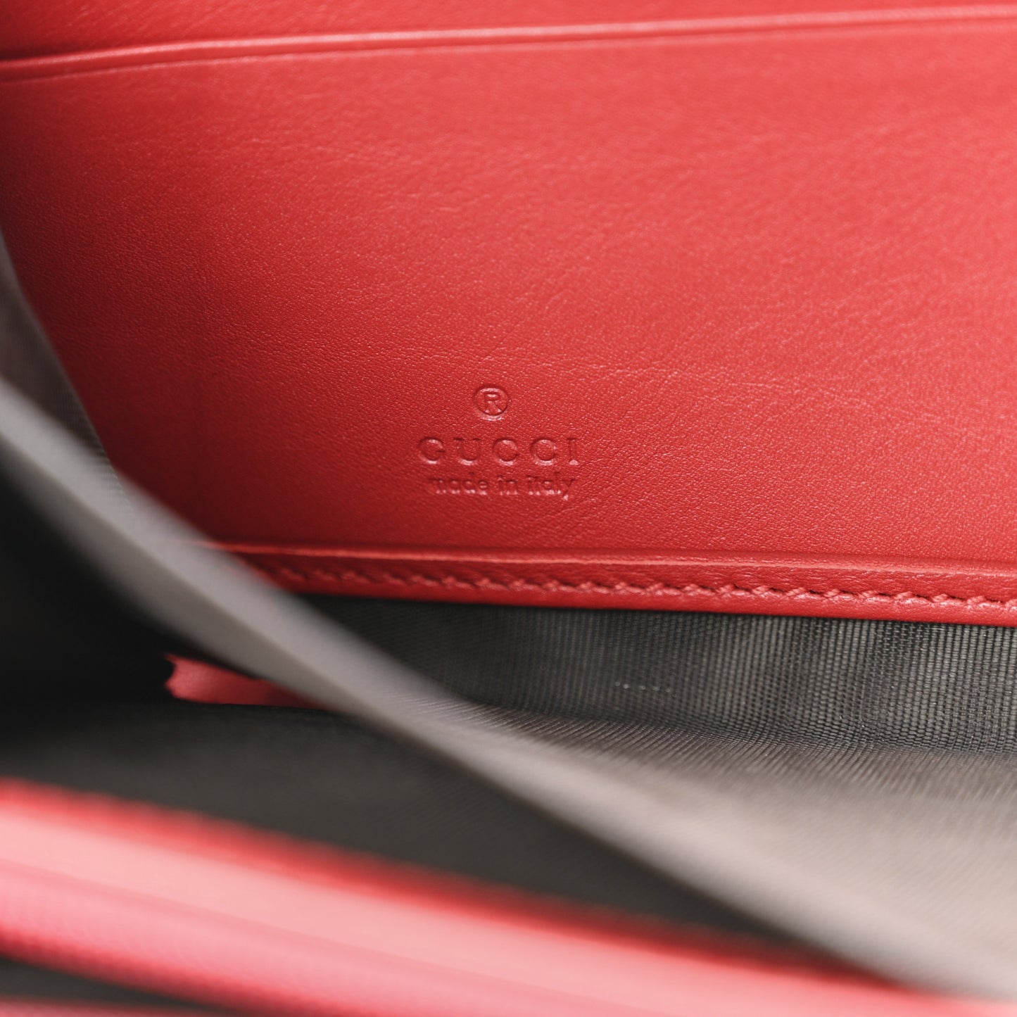 Calfskin Matelasse GG Marmont Zip Around Wallet Hibiscus Red