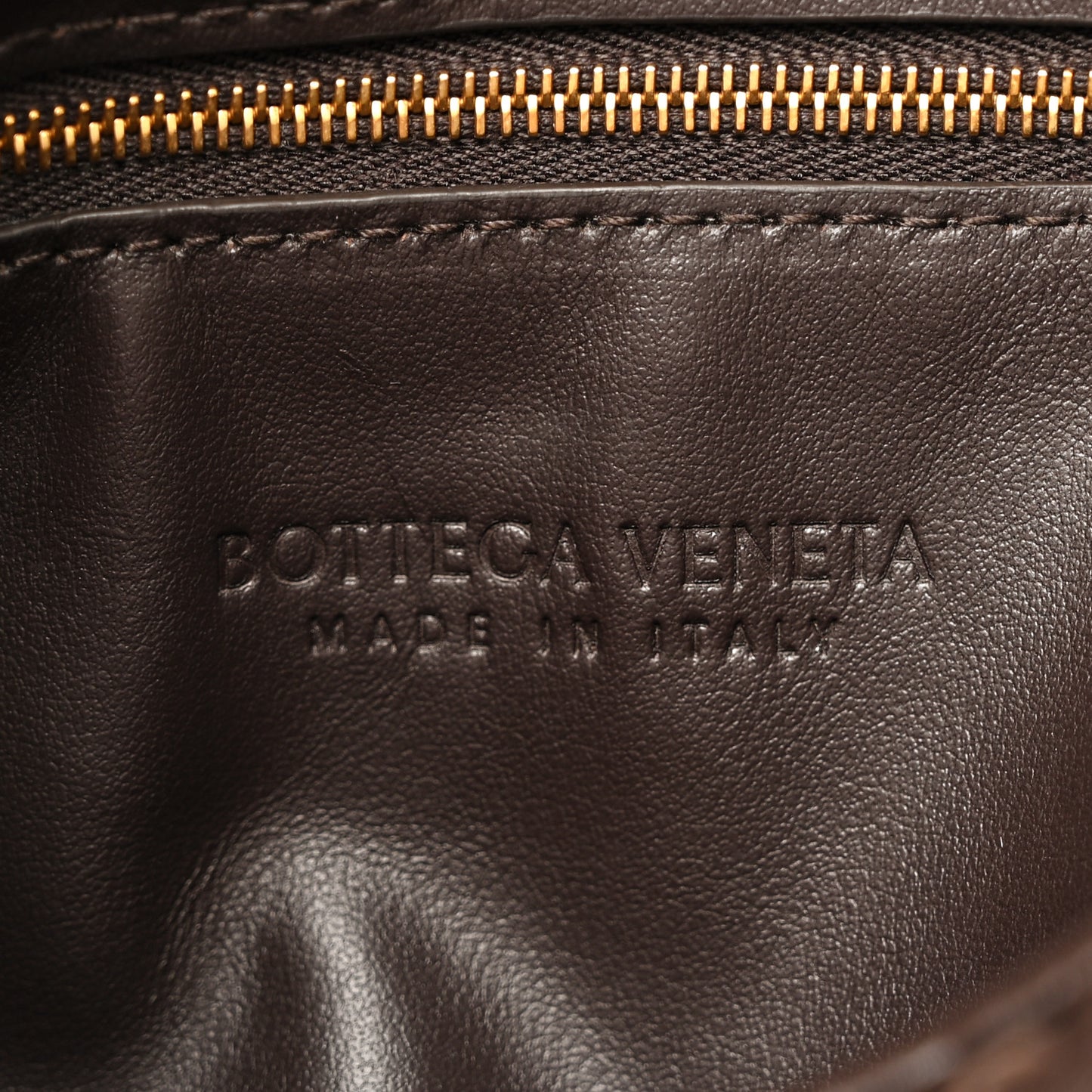 Calfskin Intrecciato Small Hop Fondant