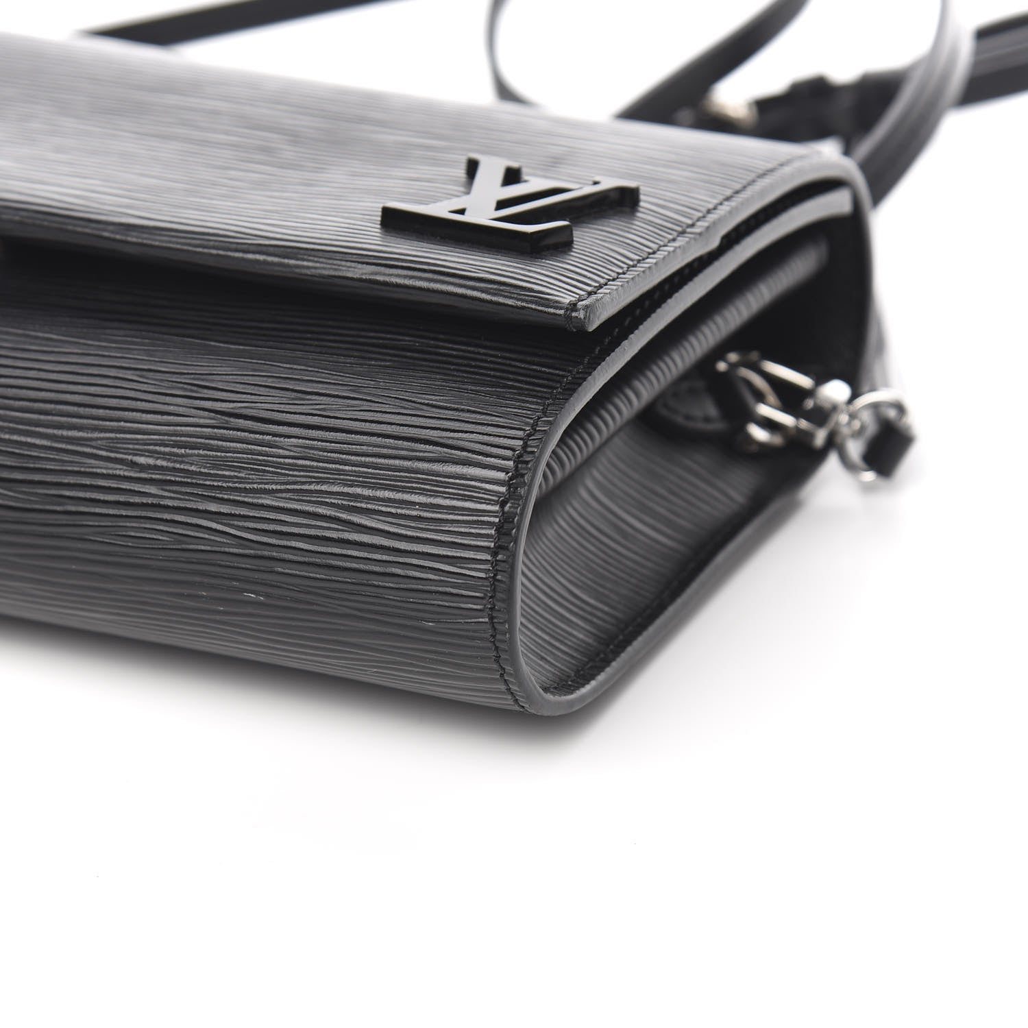 Louis Vuitton Epi Clery Black 8 of 9