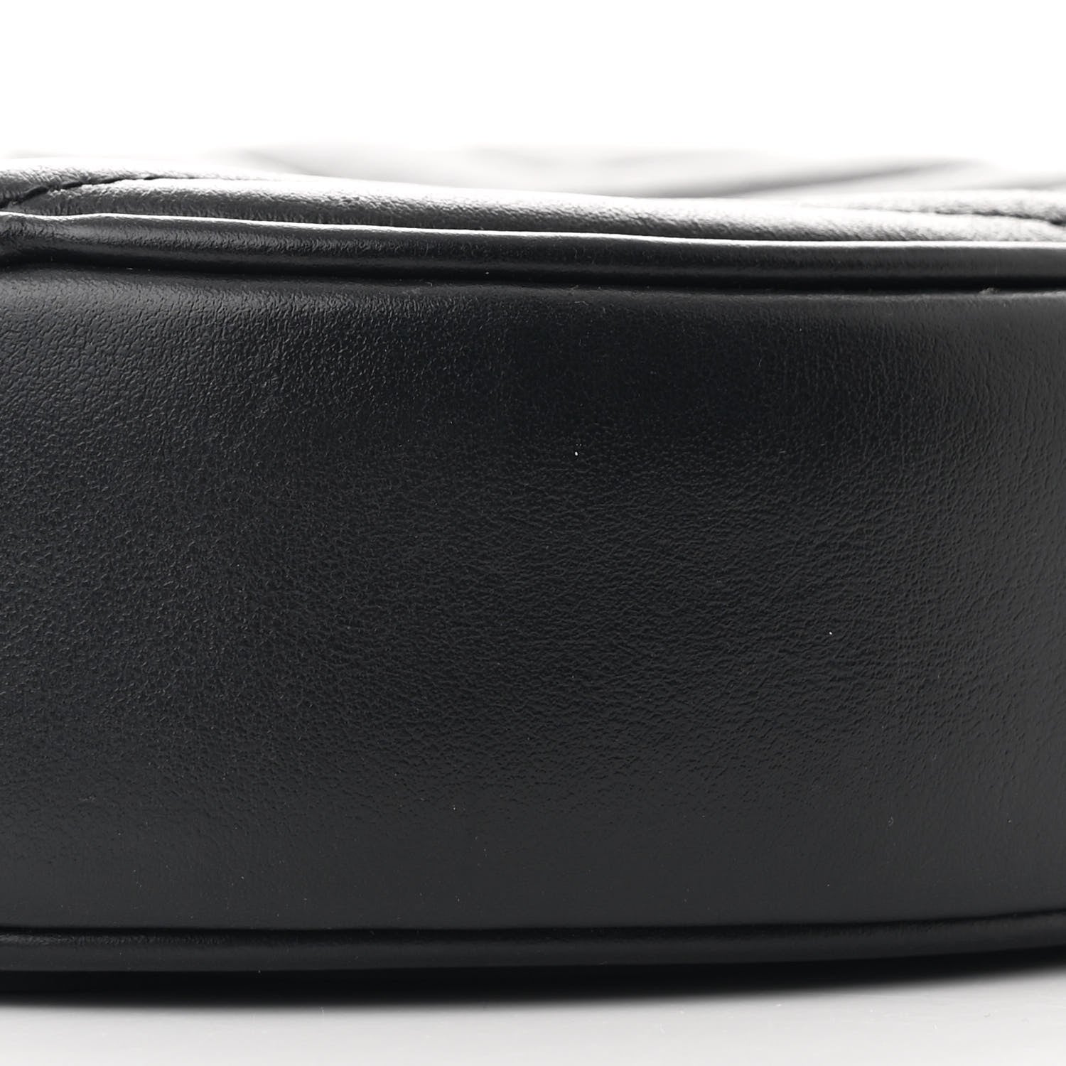 Saint Laurent Calfskin Matelasse Chevron Round Vinyle Camera Bag Black 10 of 10