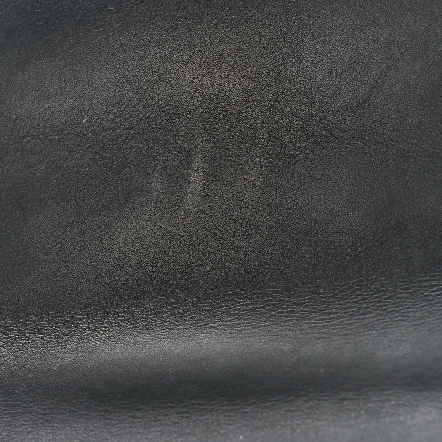 Calfskin Embroidered New Wave Chain MM Black