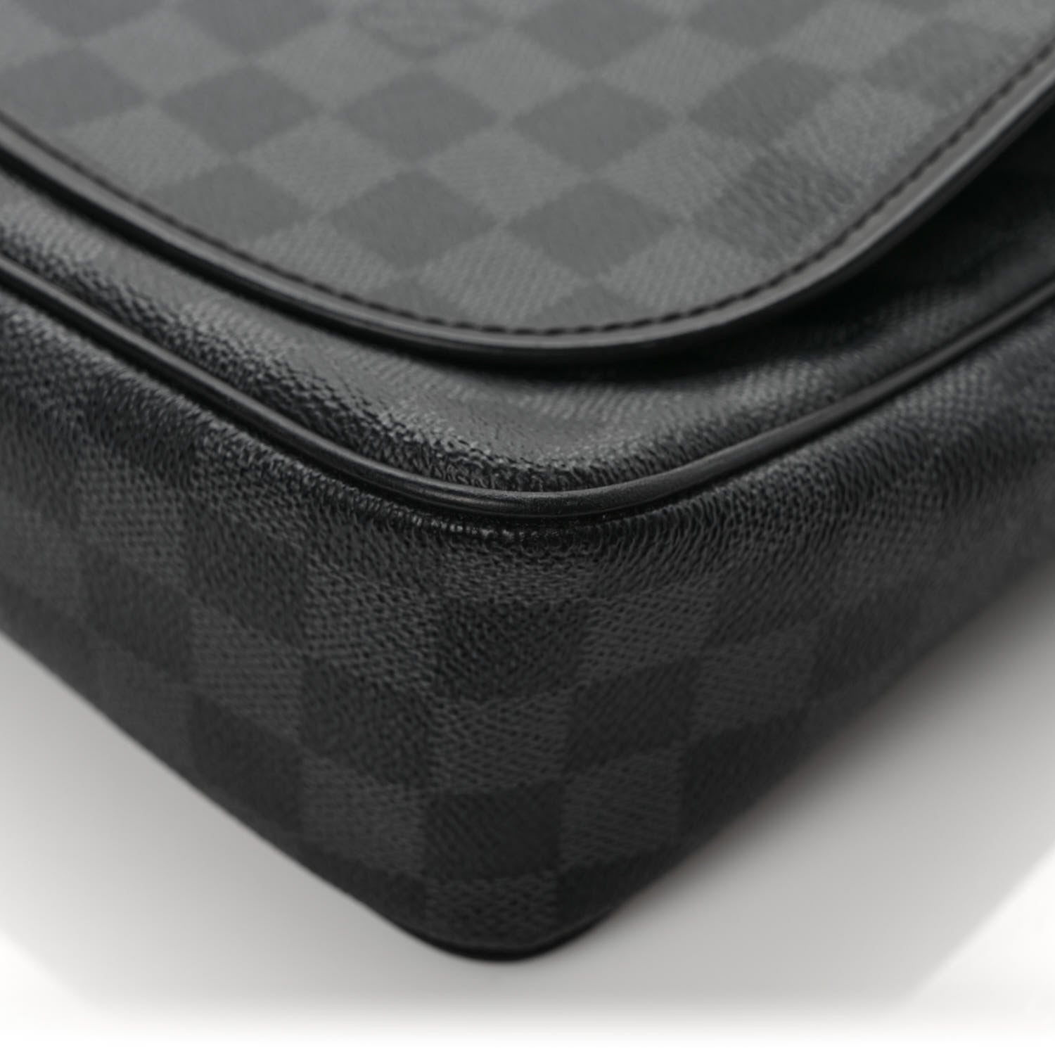 Louis Vuitton Damier Graphite Daniel MM 11 of 11