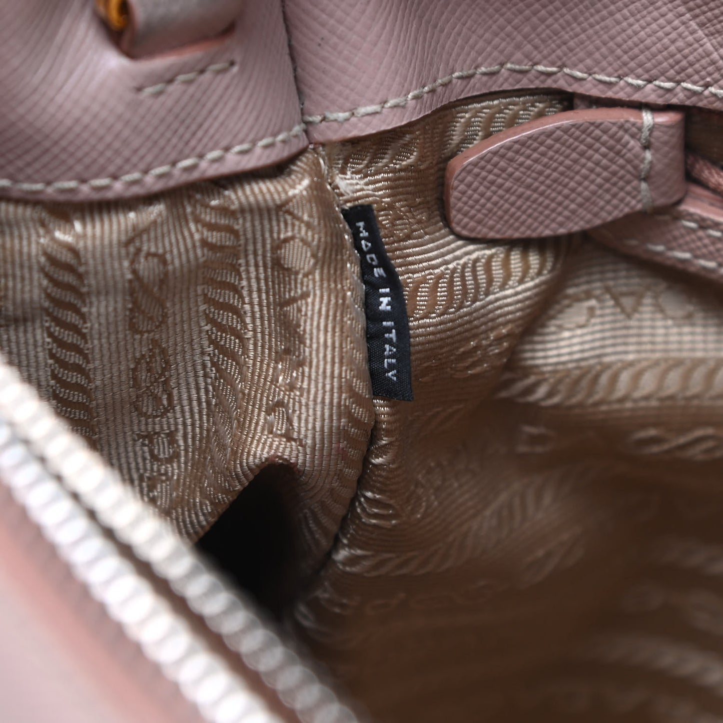 Saffiano Small Galleria Double Zip Tote Cammeo