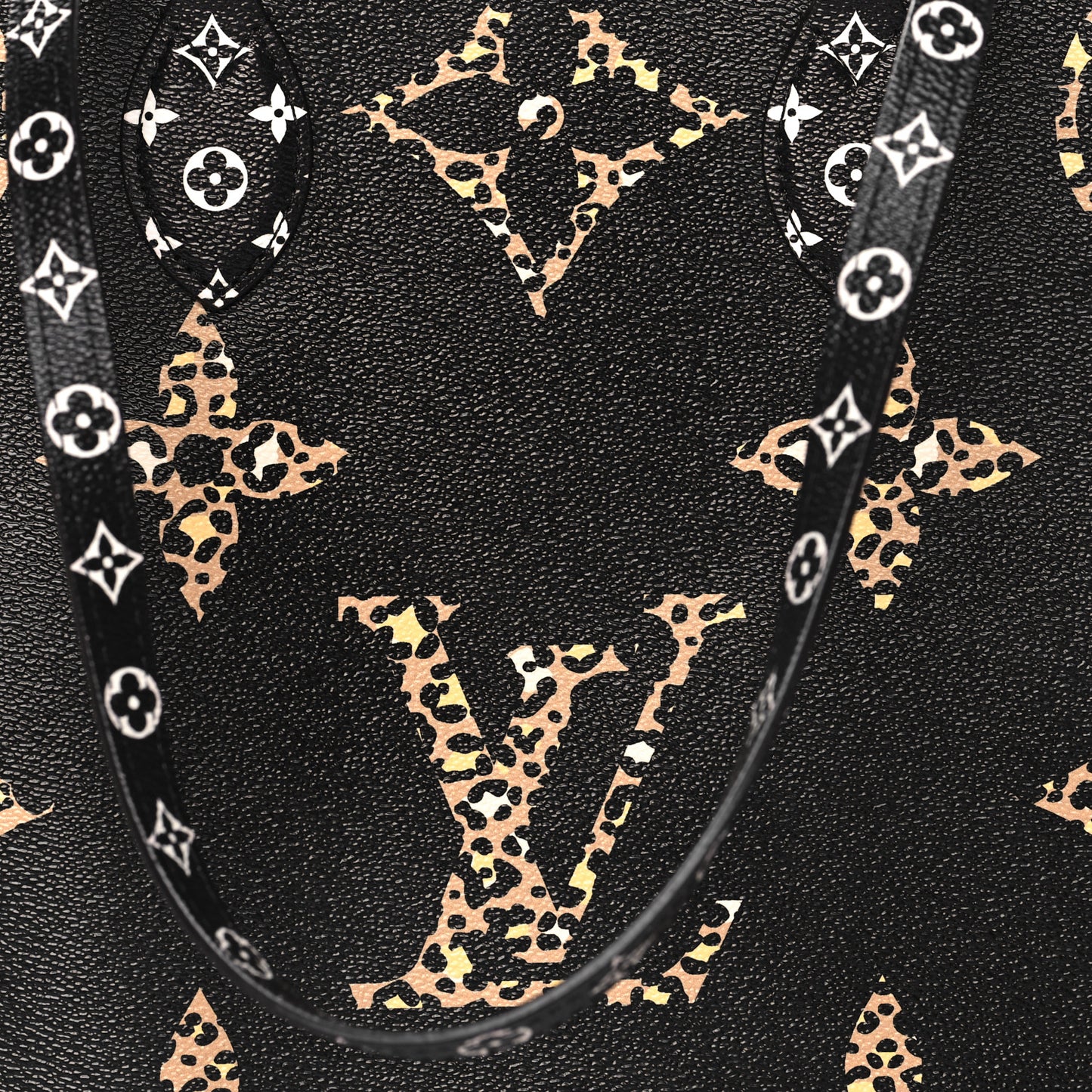 Monogram Giant Jungle Onthego GM Black