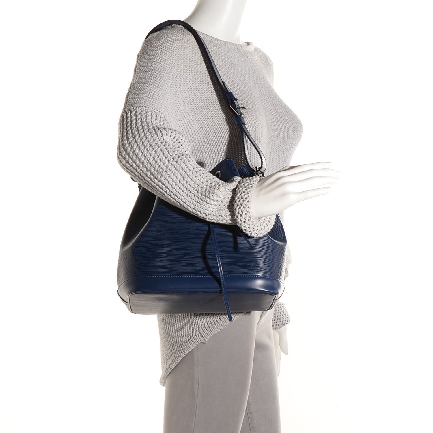 Louis Vuitton Epi Noe BB Indigo 2 of 7