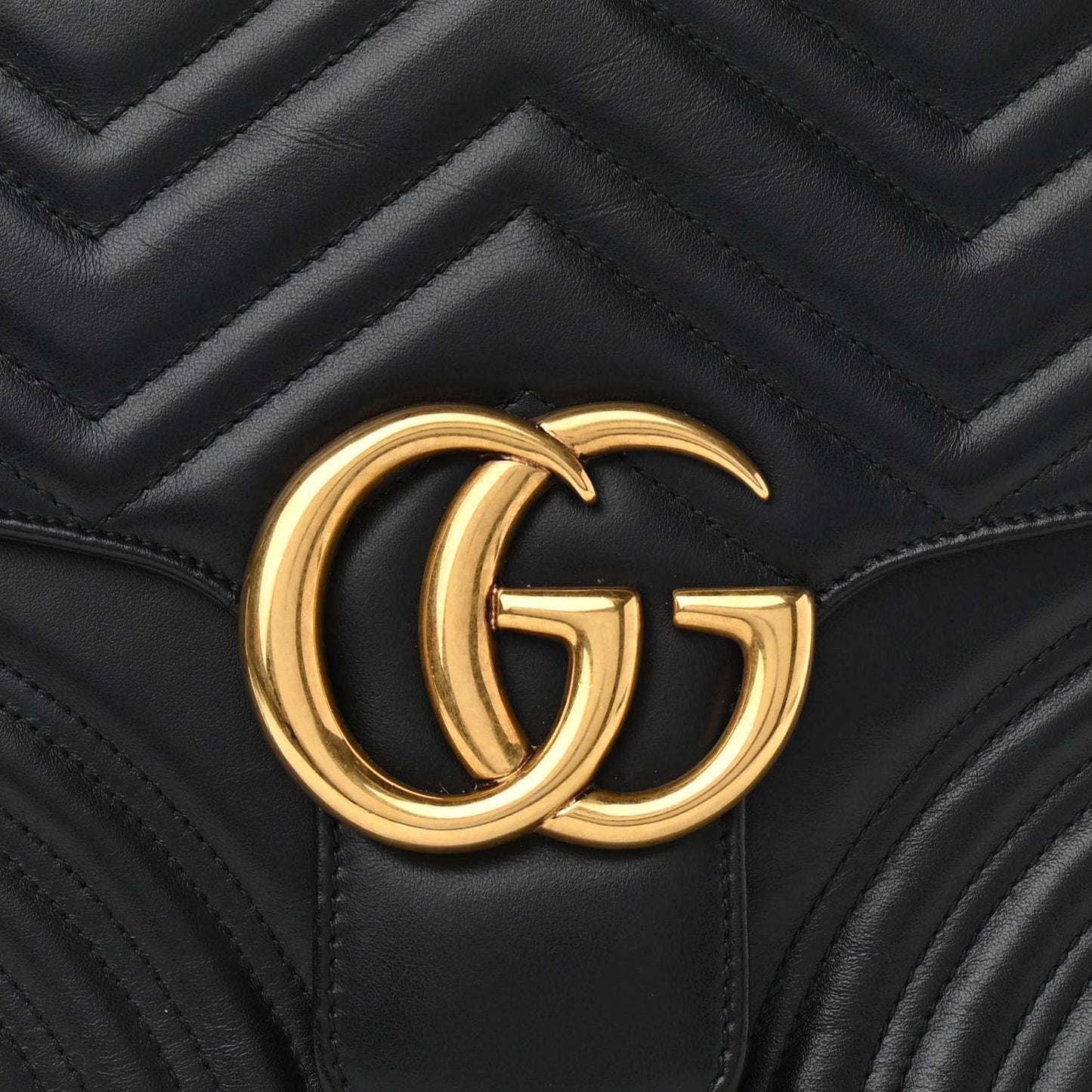 Calfskin Matelasse Medium GG Marmont Top Handle Shoulder Bag Black