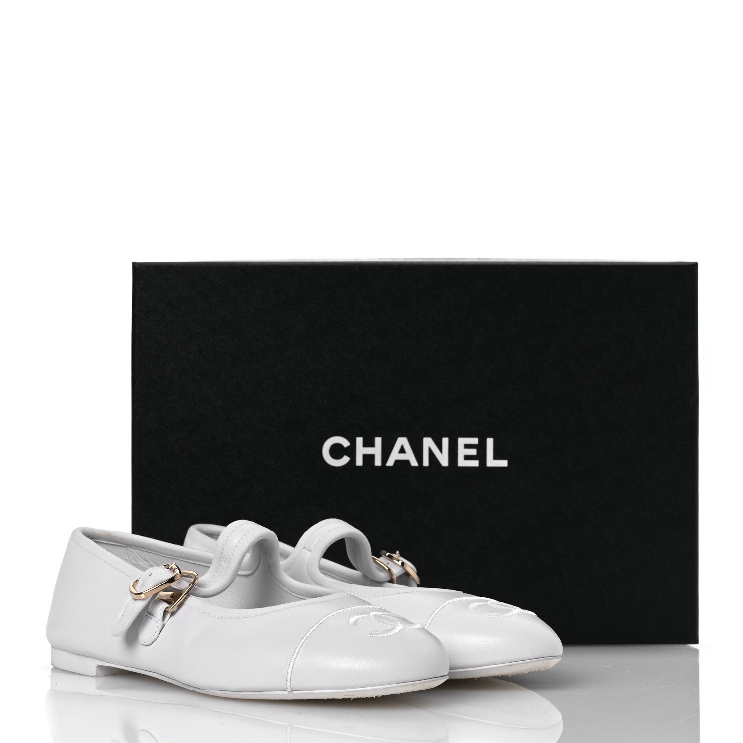 Chanel Lambskin Mary Jane Flats 37 White 13 of 13