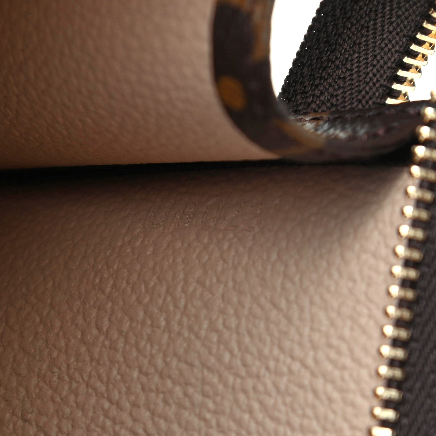 Louis Vuitton Monogram Toiletry Pouch 19 7 of 8