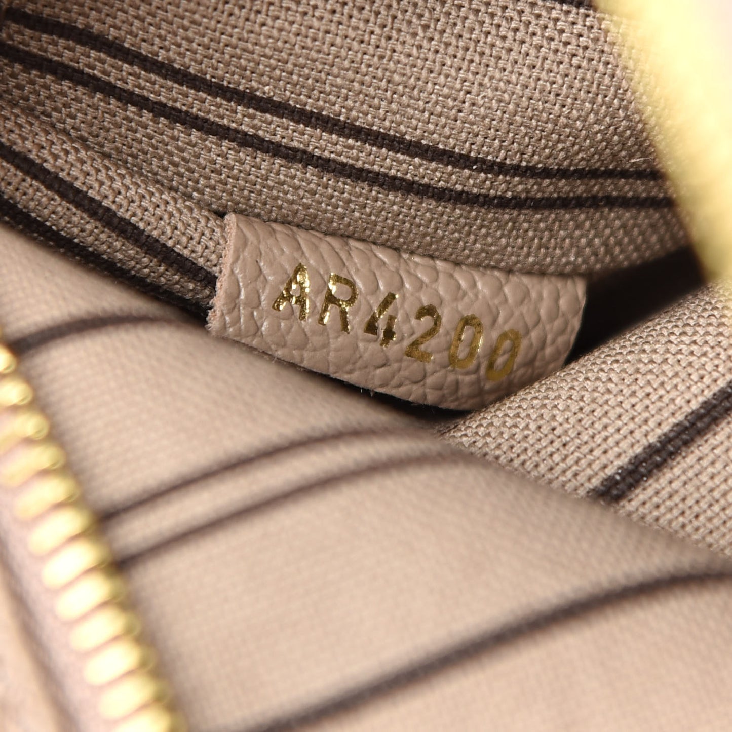 Empreinte Pochette Metis Tourterelle