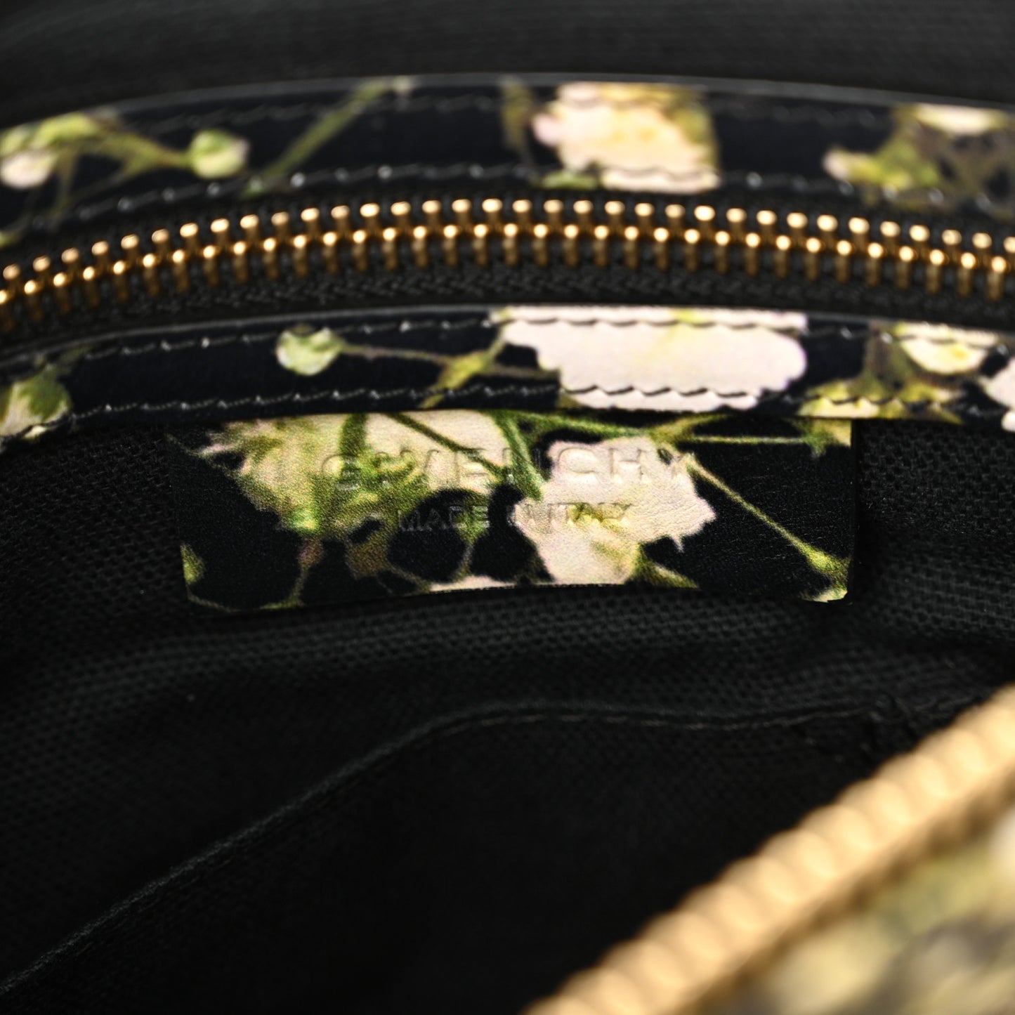 Lambskin Baby's Breath Print Medium Pandora Black