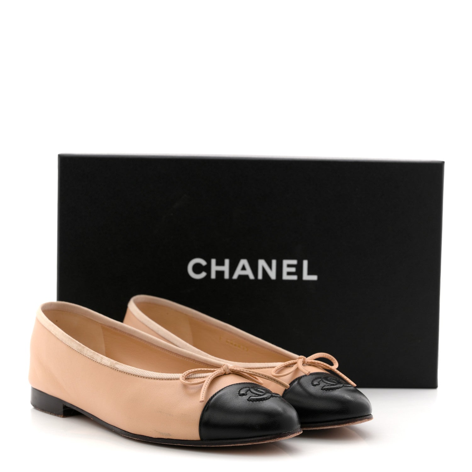 Chanel Lambskin Cap Toe CC Ballerina Flats 36 Beige Black 15 of 15