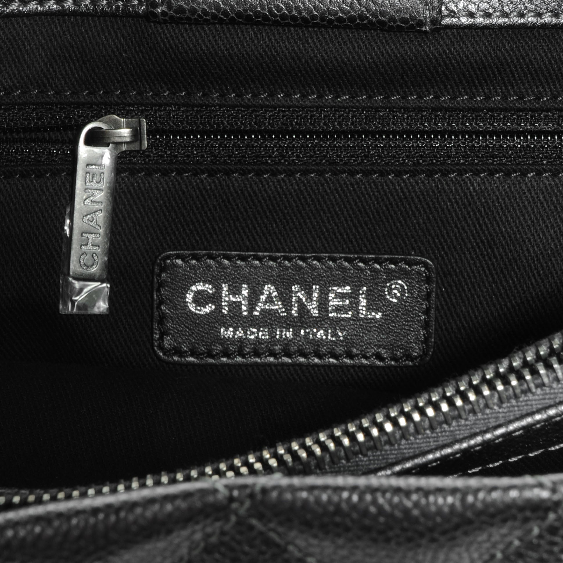 Chanel Iridescent Caviar Small Zip Shopping Tote Argent Dark Silver 7 of 8