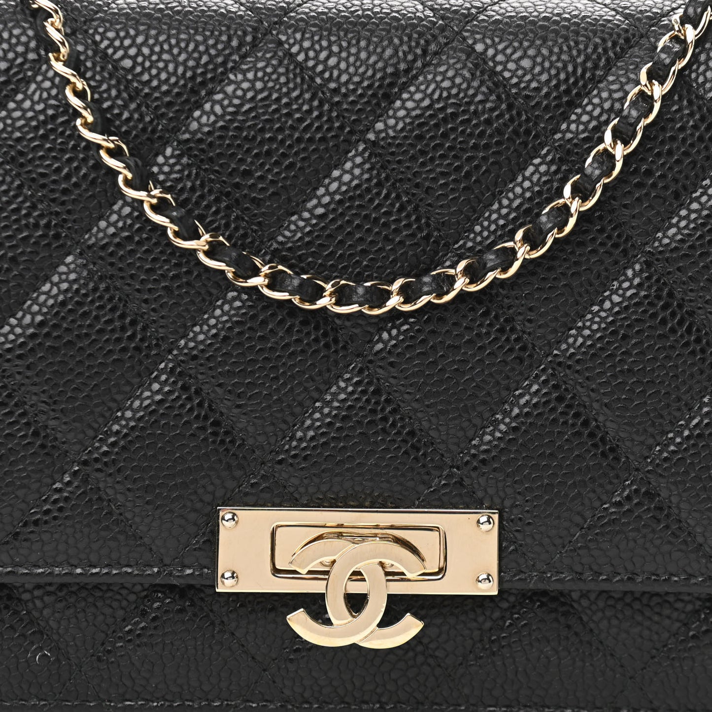 Caviar Quilted Golden Class Wallet On Chain WOC Black