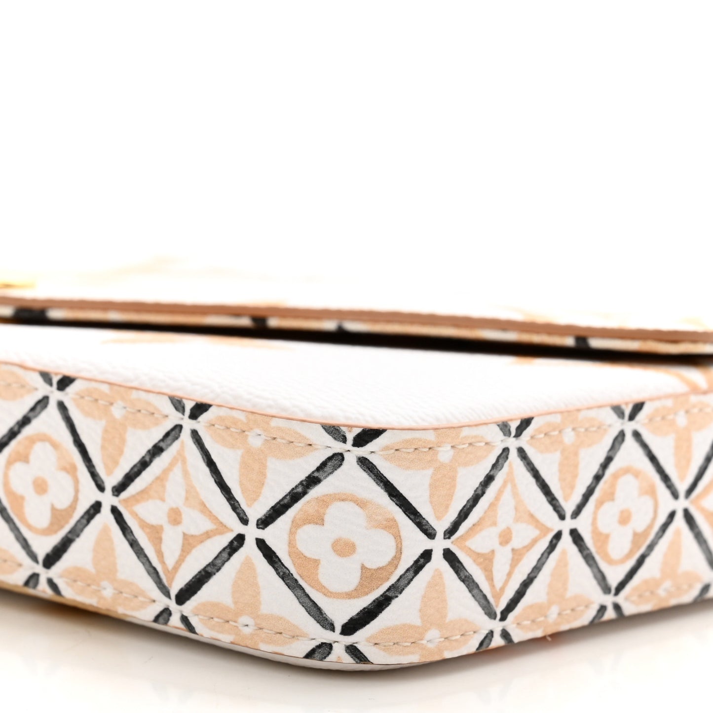 Monogram Giant By The Pool 2.0 Felicie Pochette Chain Wallet Beige