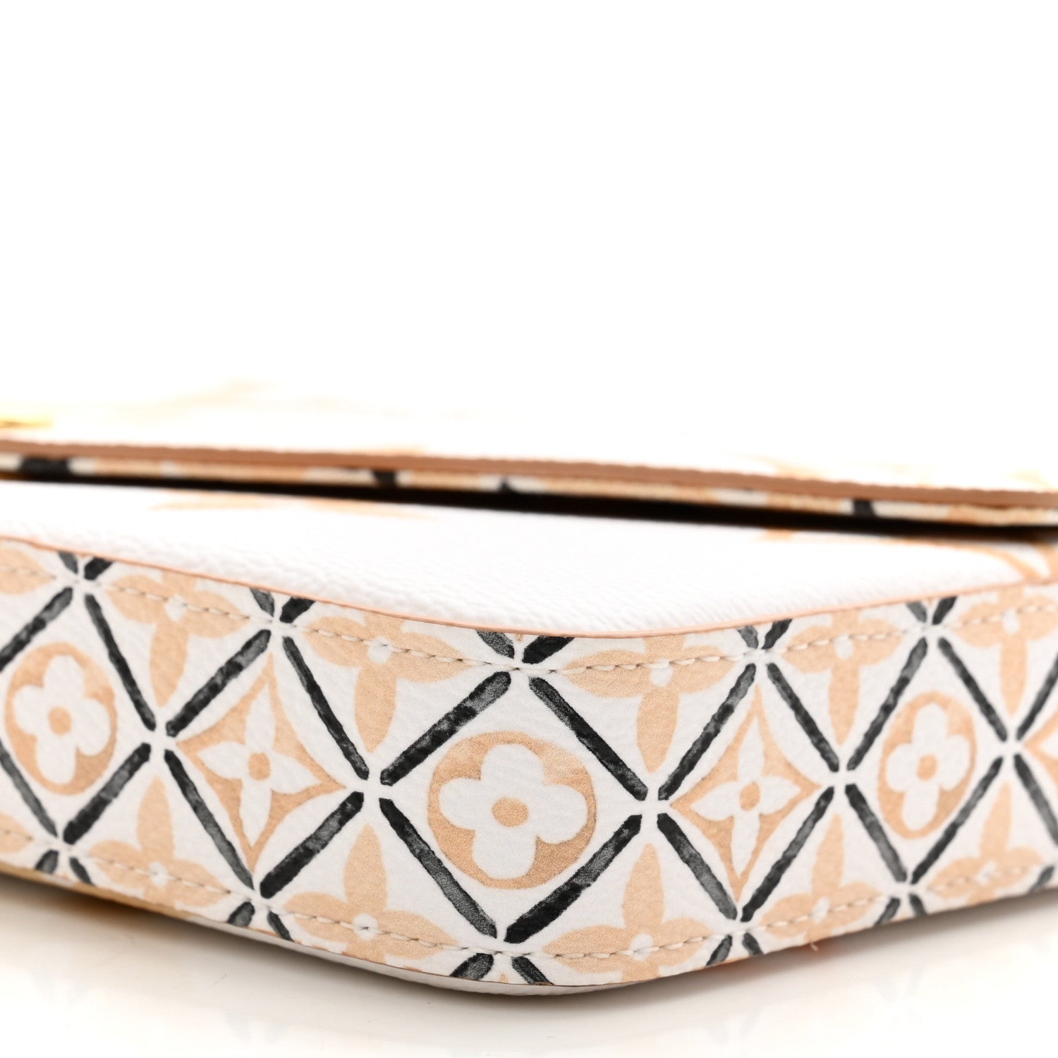 Louis Vuitton Monogram Giant By The Pool 2.0 Felicie Pochette Chain Wallet Beige 9 of 11