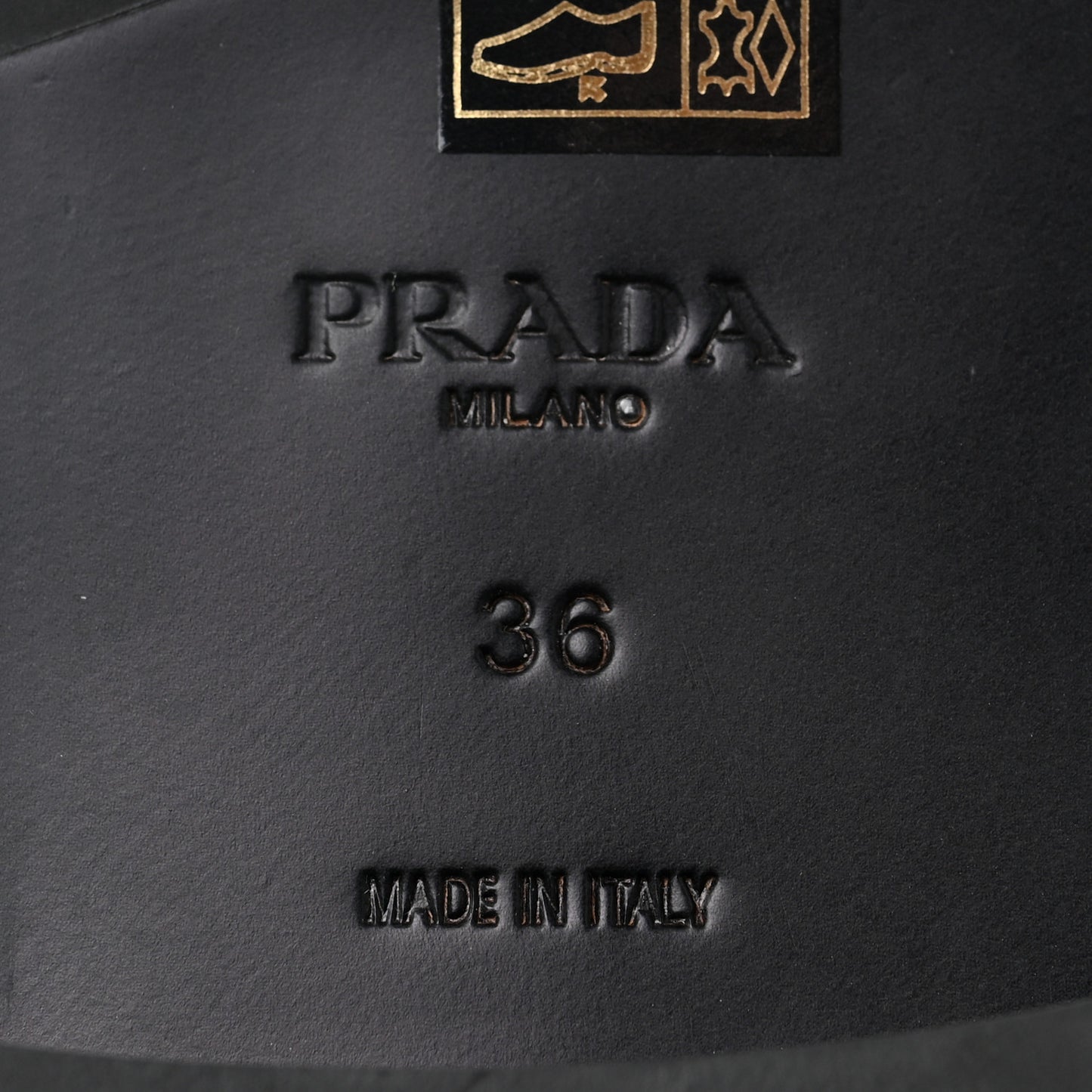 Spazzolato Metal Triangle Logo 20mm Loafers 36 Black