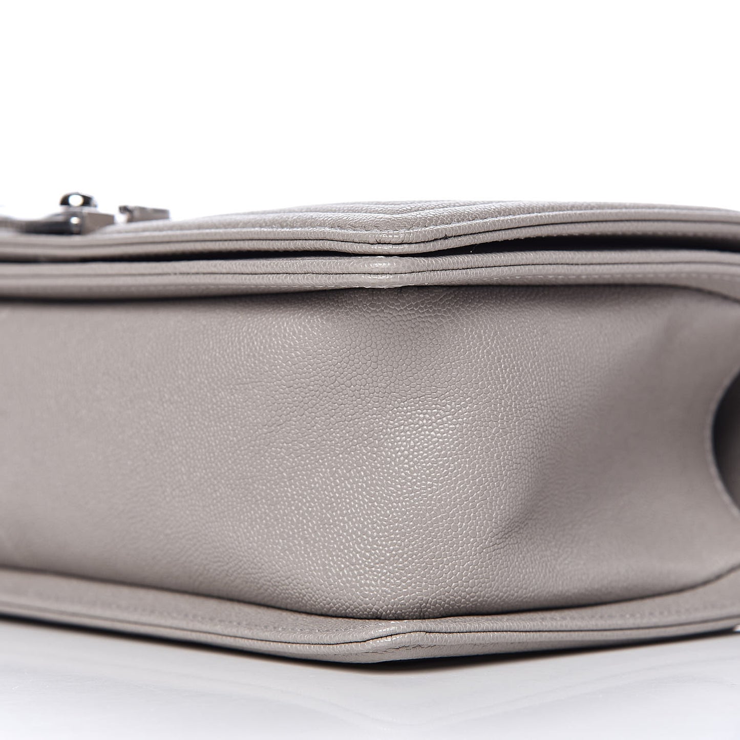 Caviar Quilted Medium Boy Flap Grey