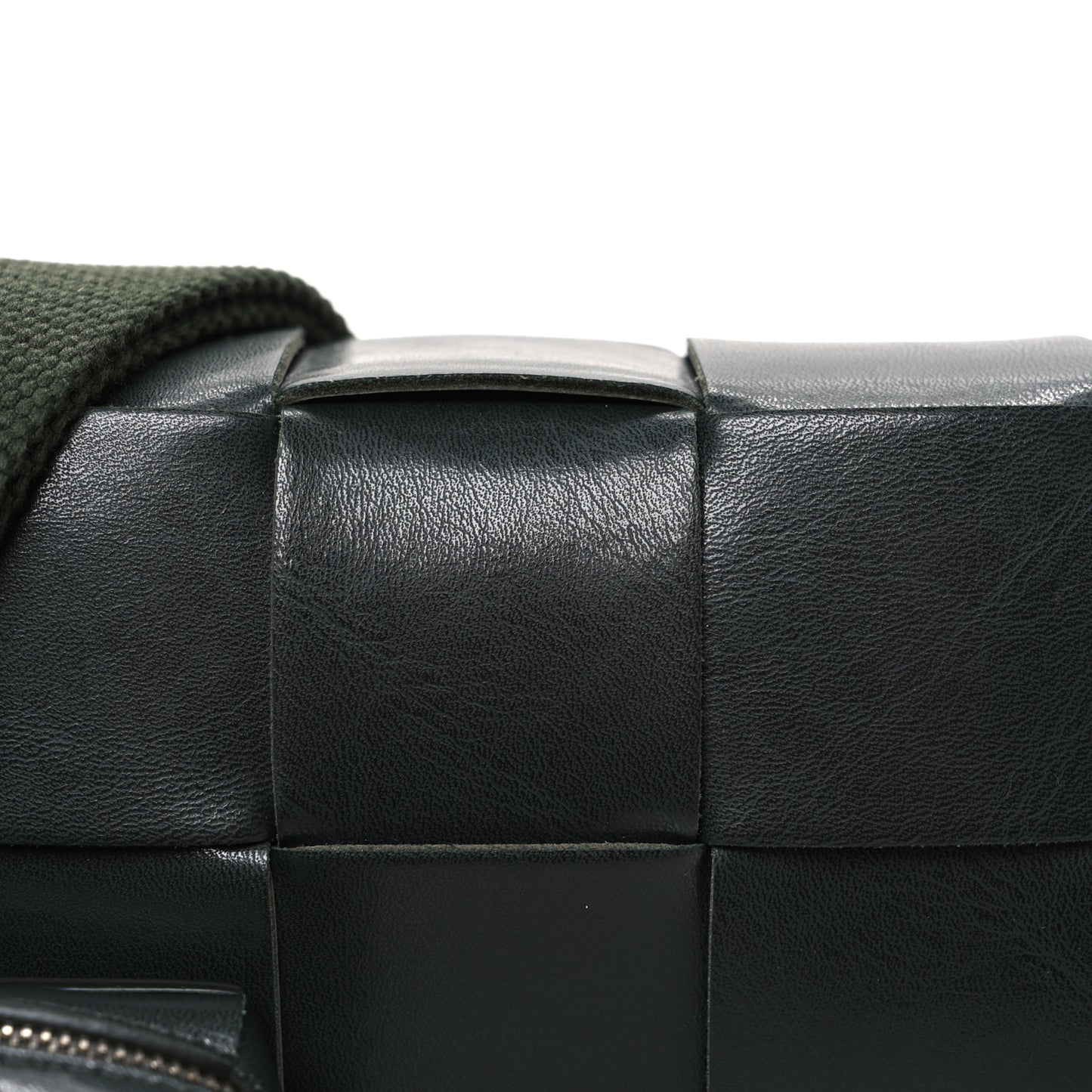 Calfskin Maxi Intreccio Cassette With Strap Bag Dark Green