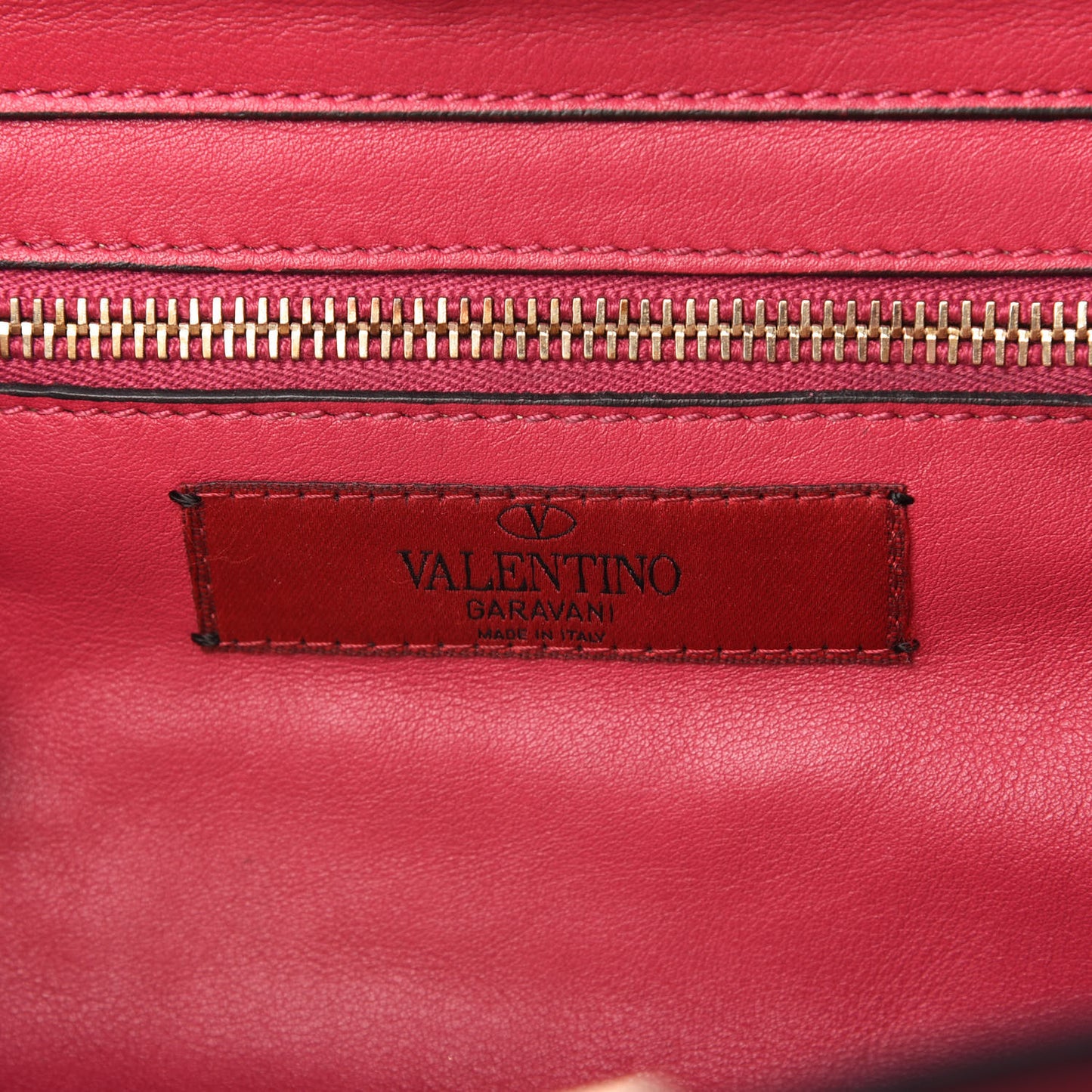 Vitello Small Rockstud Tote Fuchsia