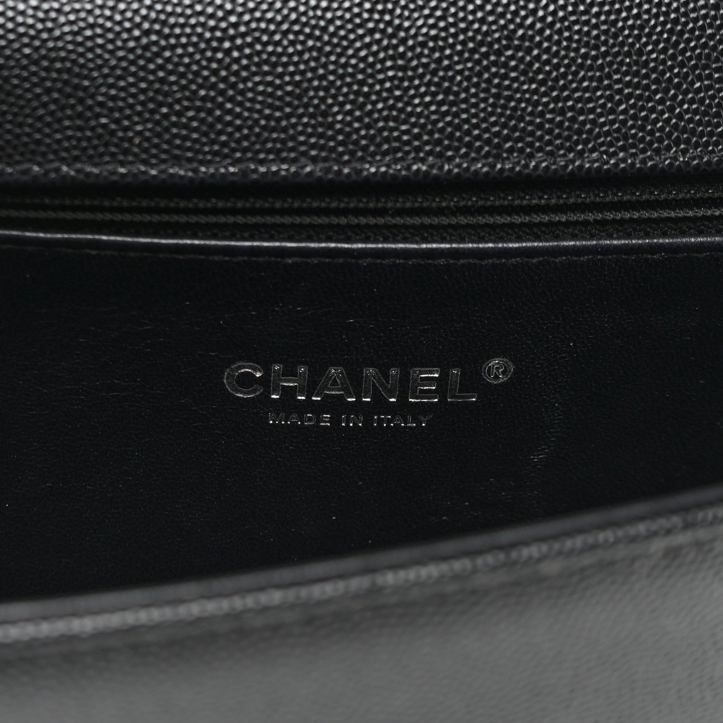 Caviar Quilted New Medium Boy Flap Black