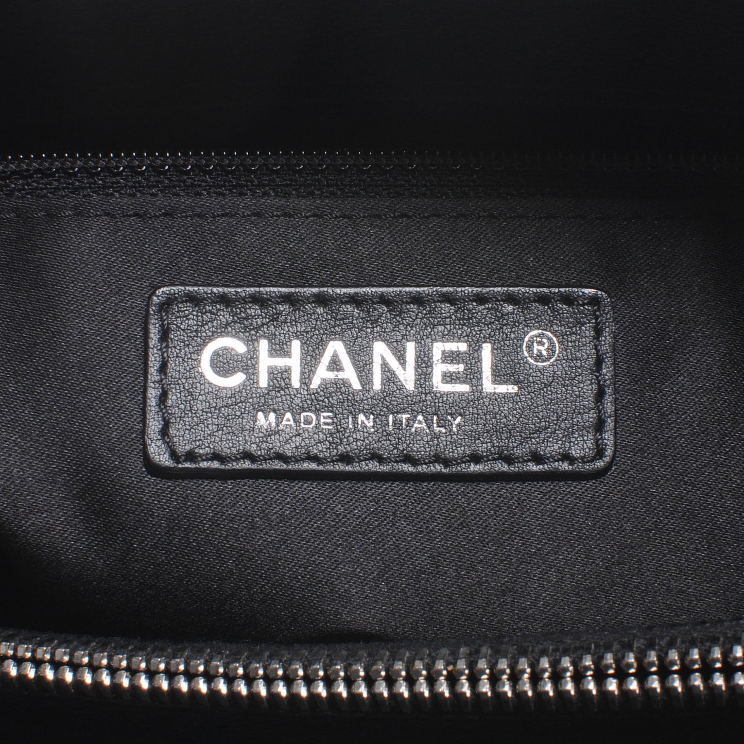 Caviar Grand Shopping Tote GST Black