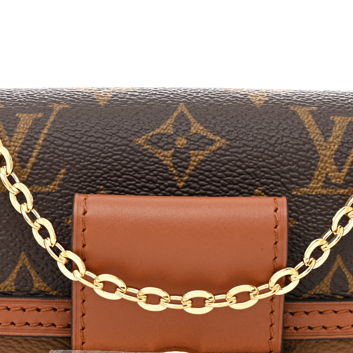 Reverse Monogram Dauphine Chain Wallet