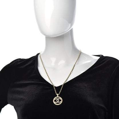 Chanel Pearl CC Round Pendant Necklace Gold 2 of 6
