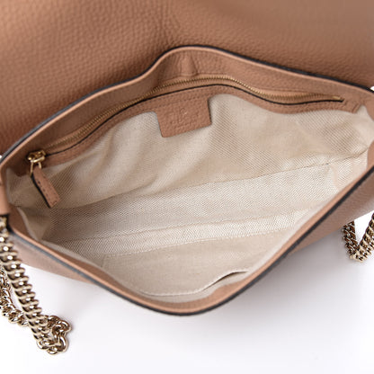 Gucci Pebbled Calfskin Medium Soho Flap Crossbody Camelia 5 of 10