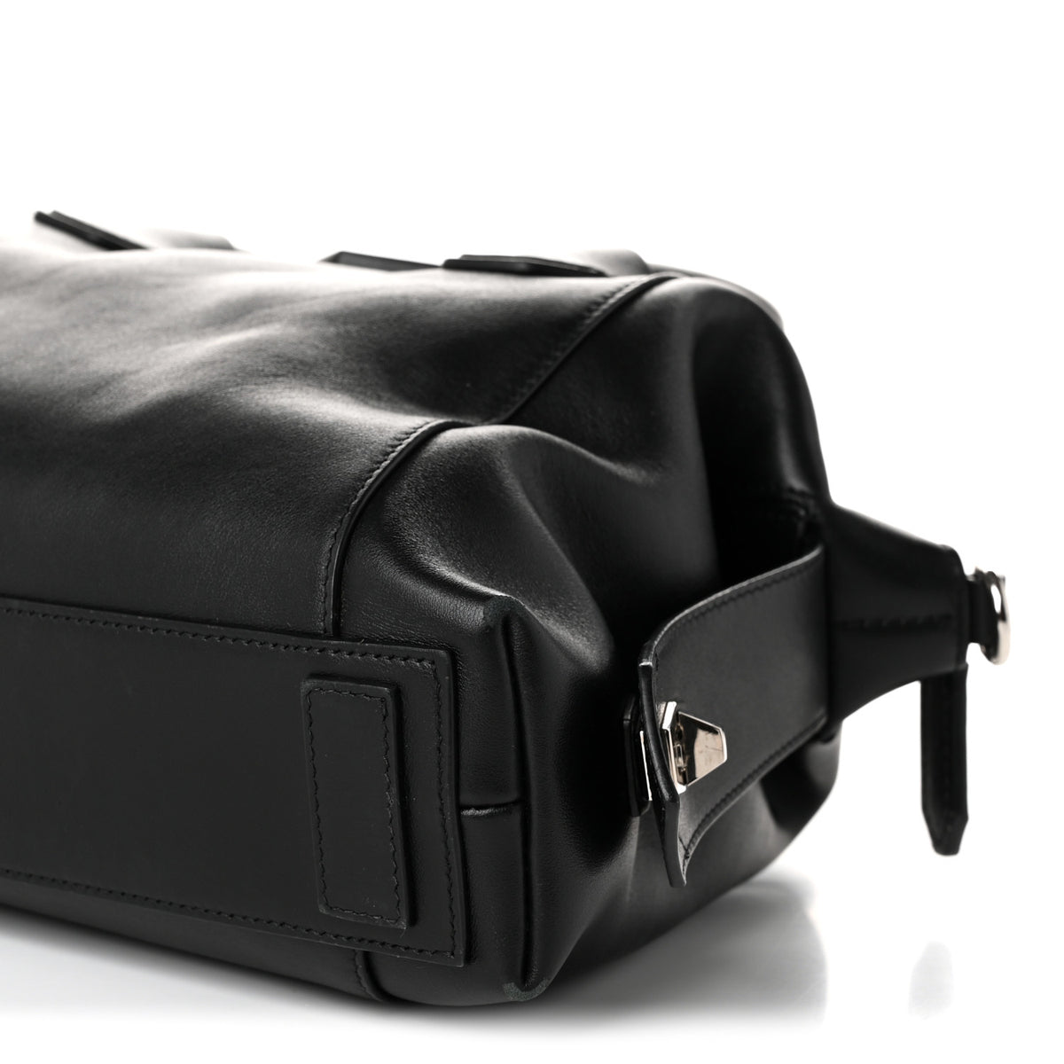 Smooth Calfskin Small Soft Antigona Black