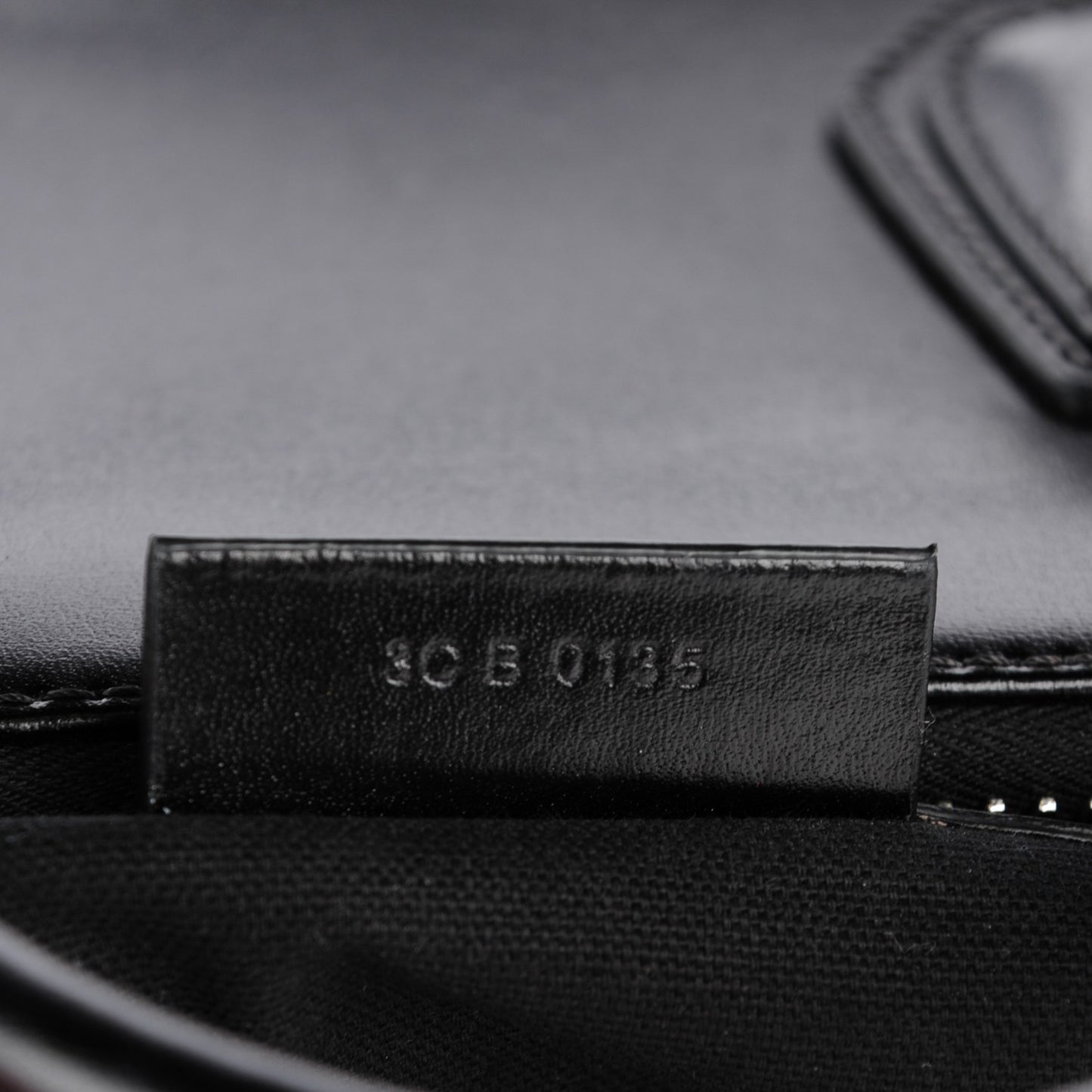 Buffed Calfskin Medium Antigona Black