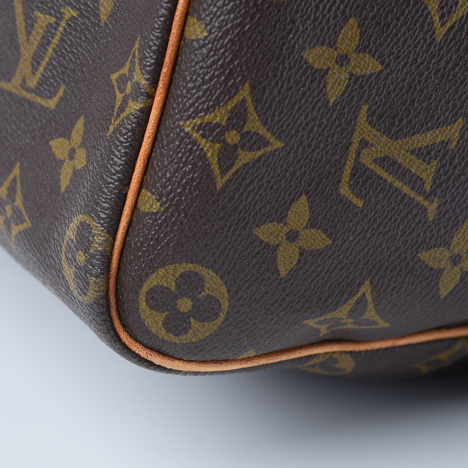 Louis Vuitton Monogram Speedy 40 19 of 19