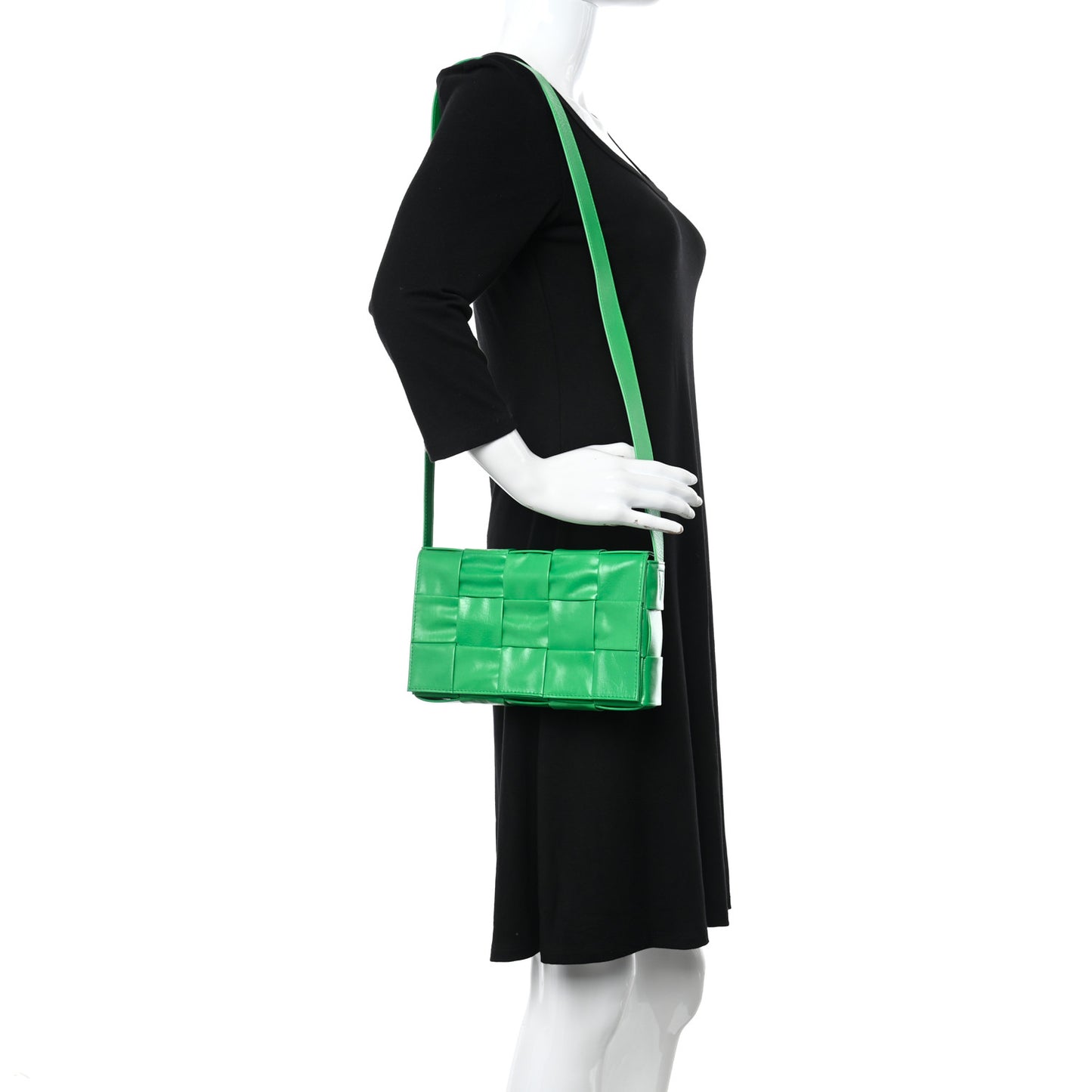 Paper Calfskin Maxi Intreccio Cassette Crossbody Bag Grass