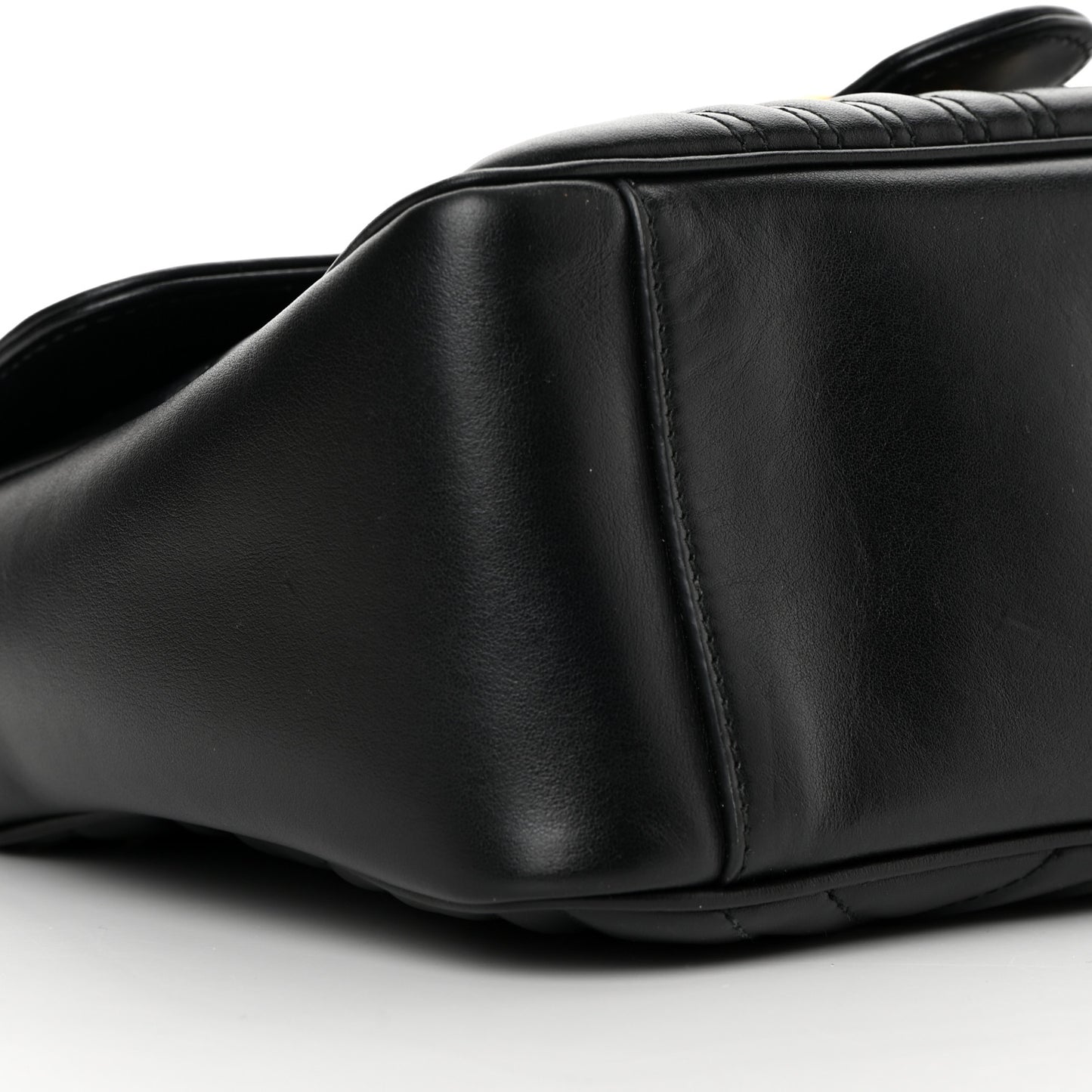 Calfskin Matelasse Small GG Marmont Top Handle Shoulder Bag Black