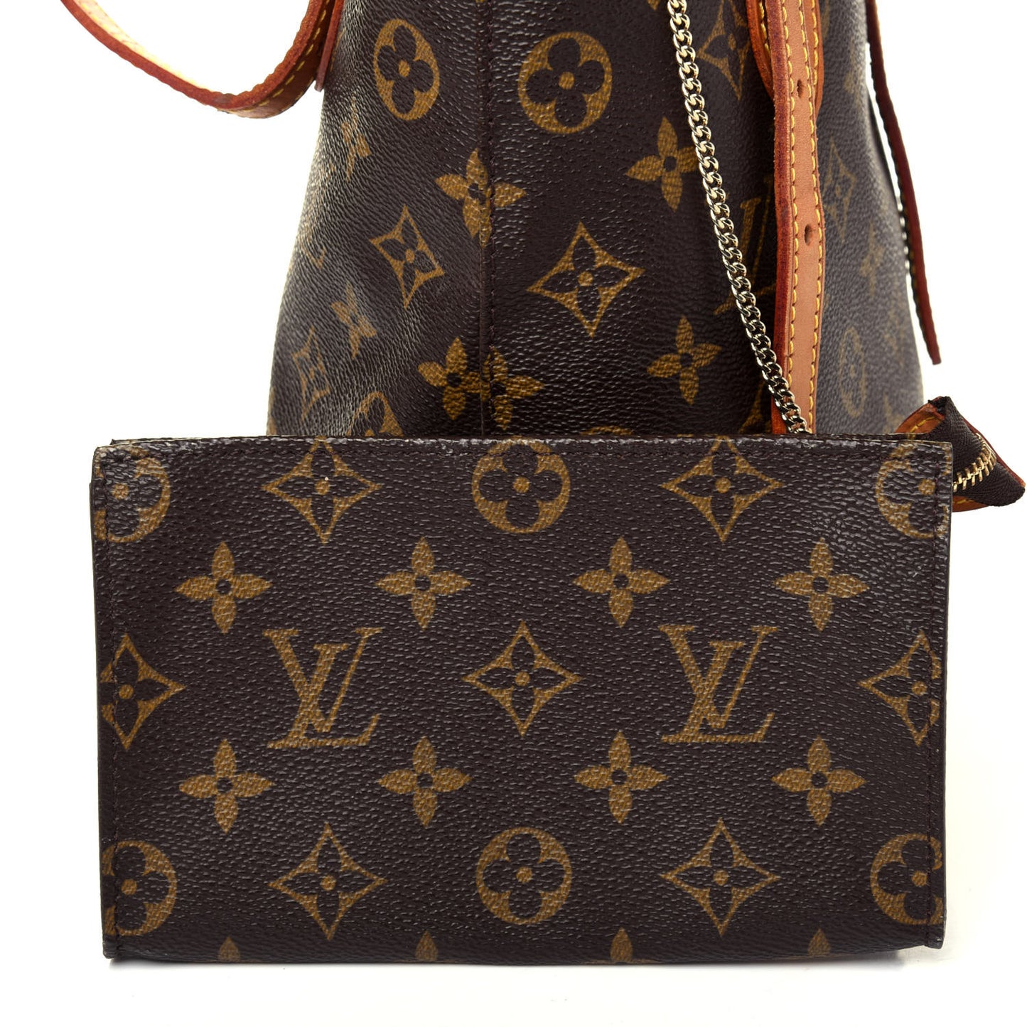 Monogram Petit Bucket 23