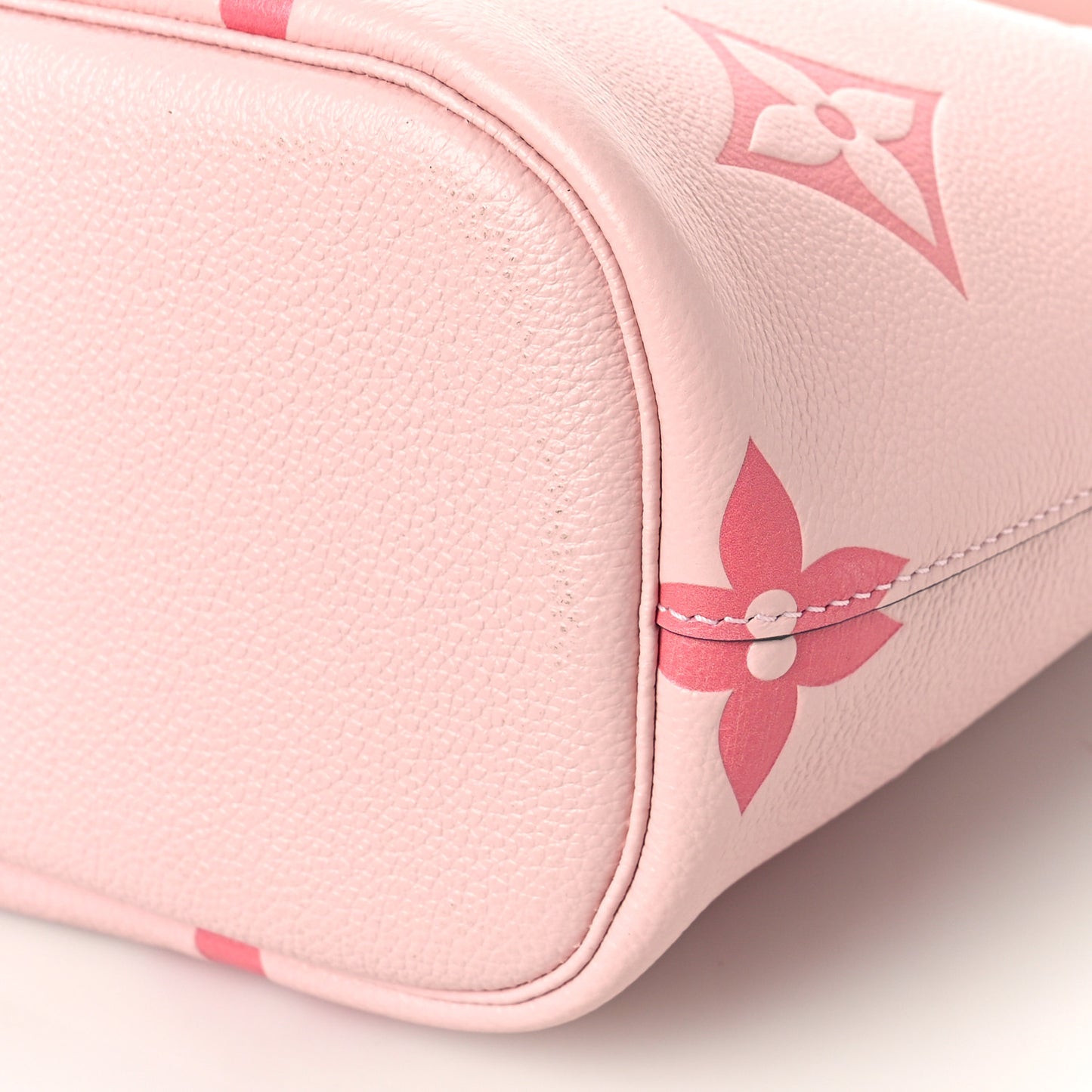 Empreinte Monogram Giant By The Pool Marshmallow Hobo PM Bouton De Rose