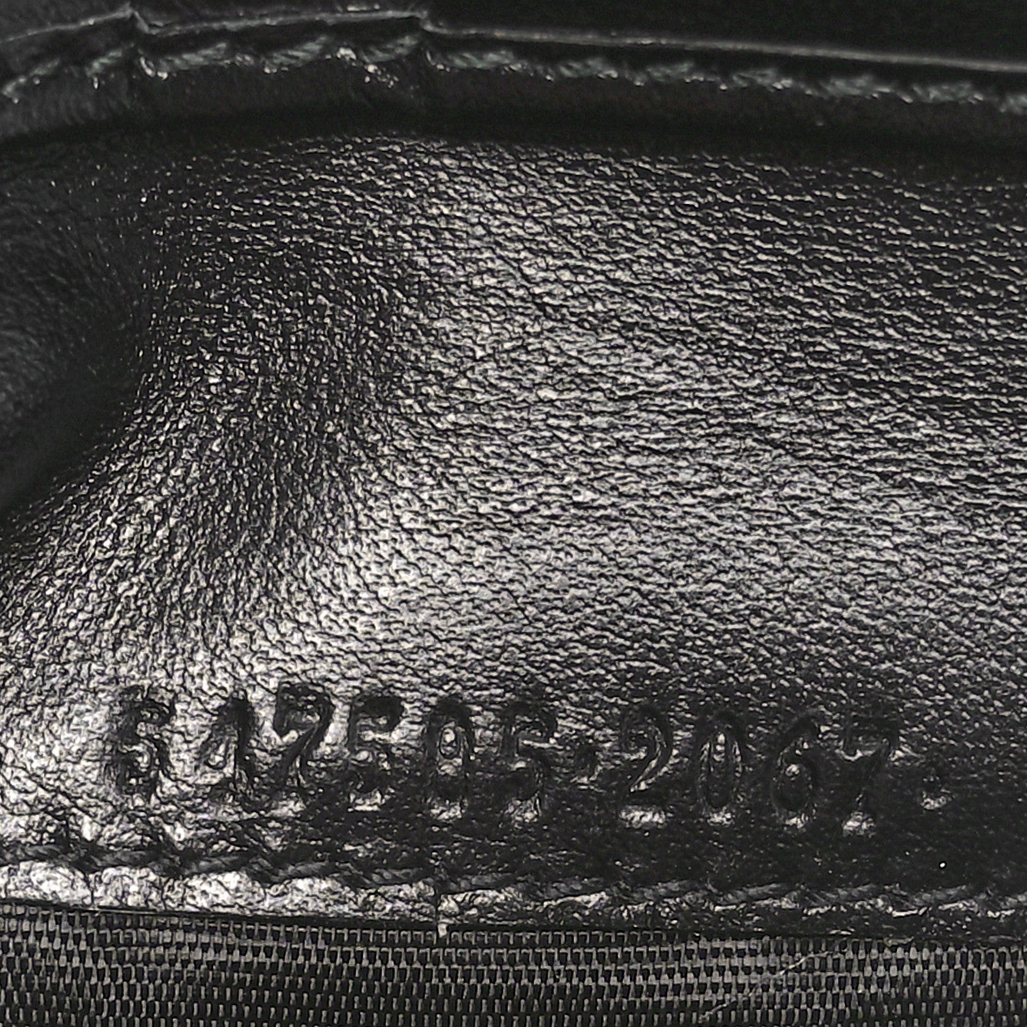 Gucci Plutone Calfskin Logo Bi-Fold Wallet Black 9 of 9