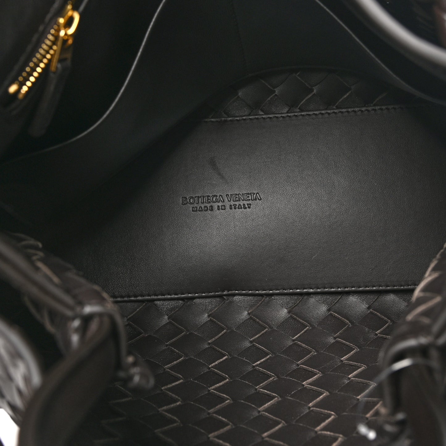 Nappa Intrecciato Medium Andiamo Shoulder Bag Fondant