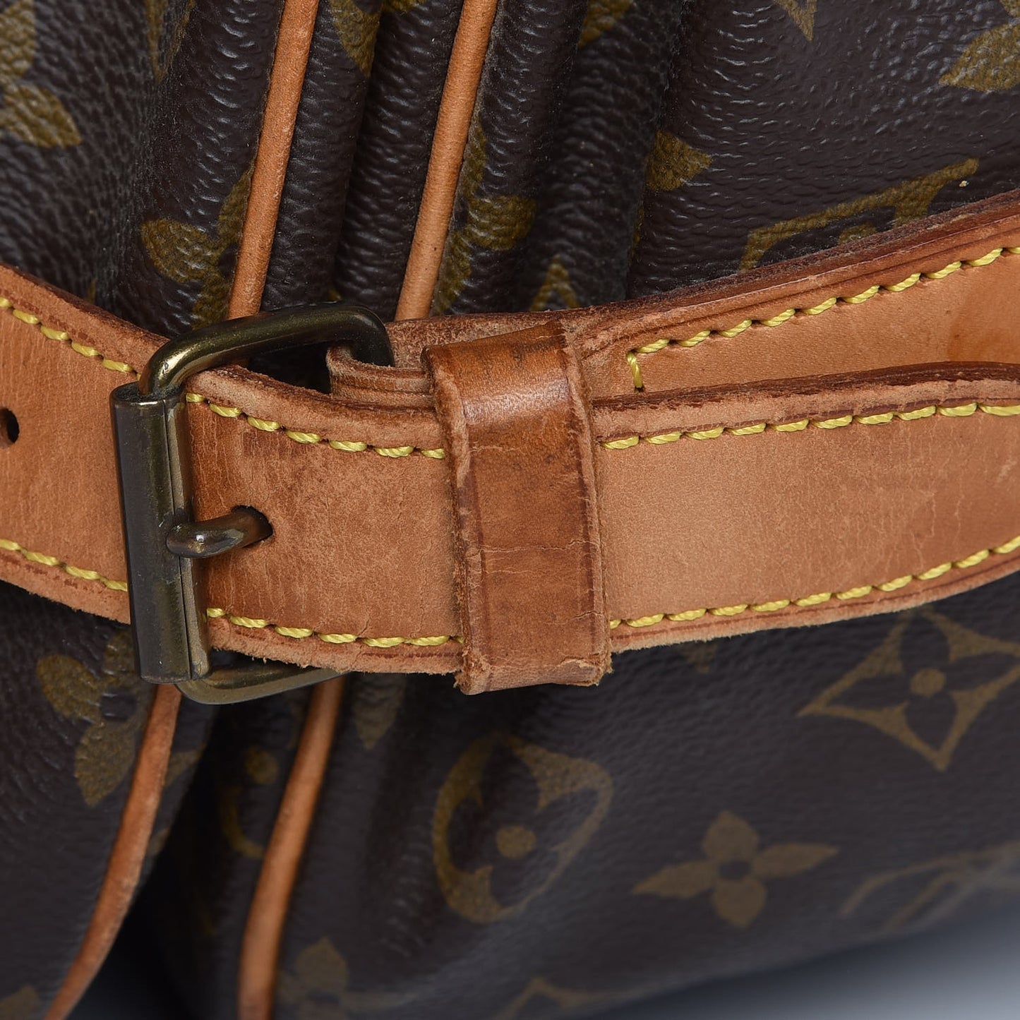 Monogram Saumur 43