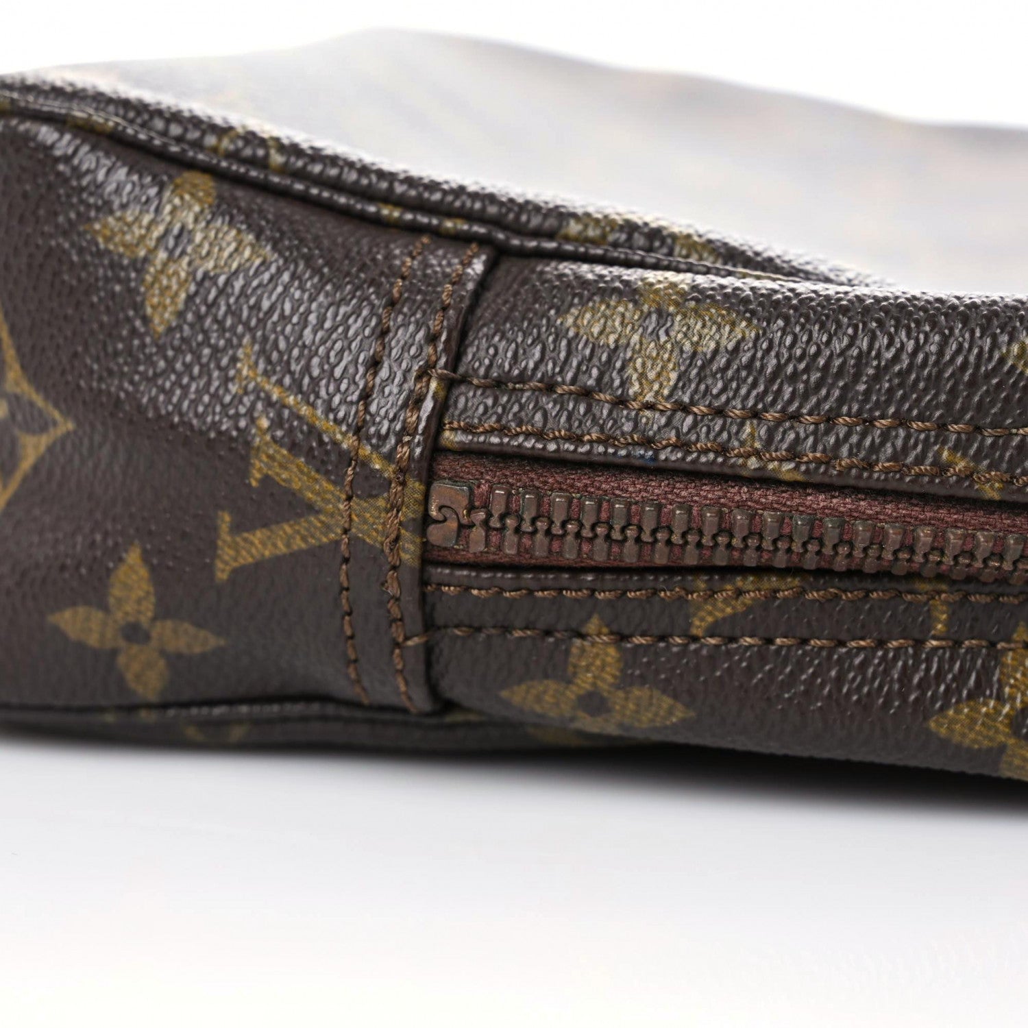 Louis Vuitton Monogram Trousse Toilette 23 7 of 11