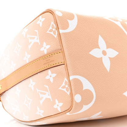 Louis Vuitton Monogram Giant By The Pool Speedy Bandouliere 25 Brume 9 of 10