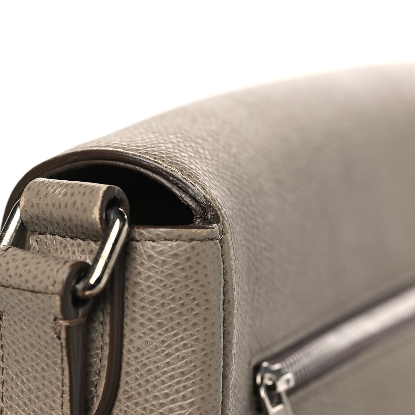 Grained Calfskin Trotteur Messenger Taupe