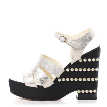 Chanel Metallic Crumpled Calfskin Grosgrain Pearl Wedge Sandals 39.5 Black Silver 1 of 9