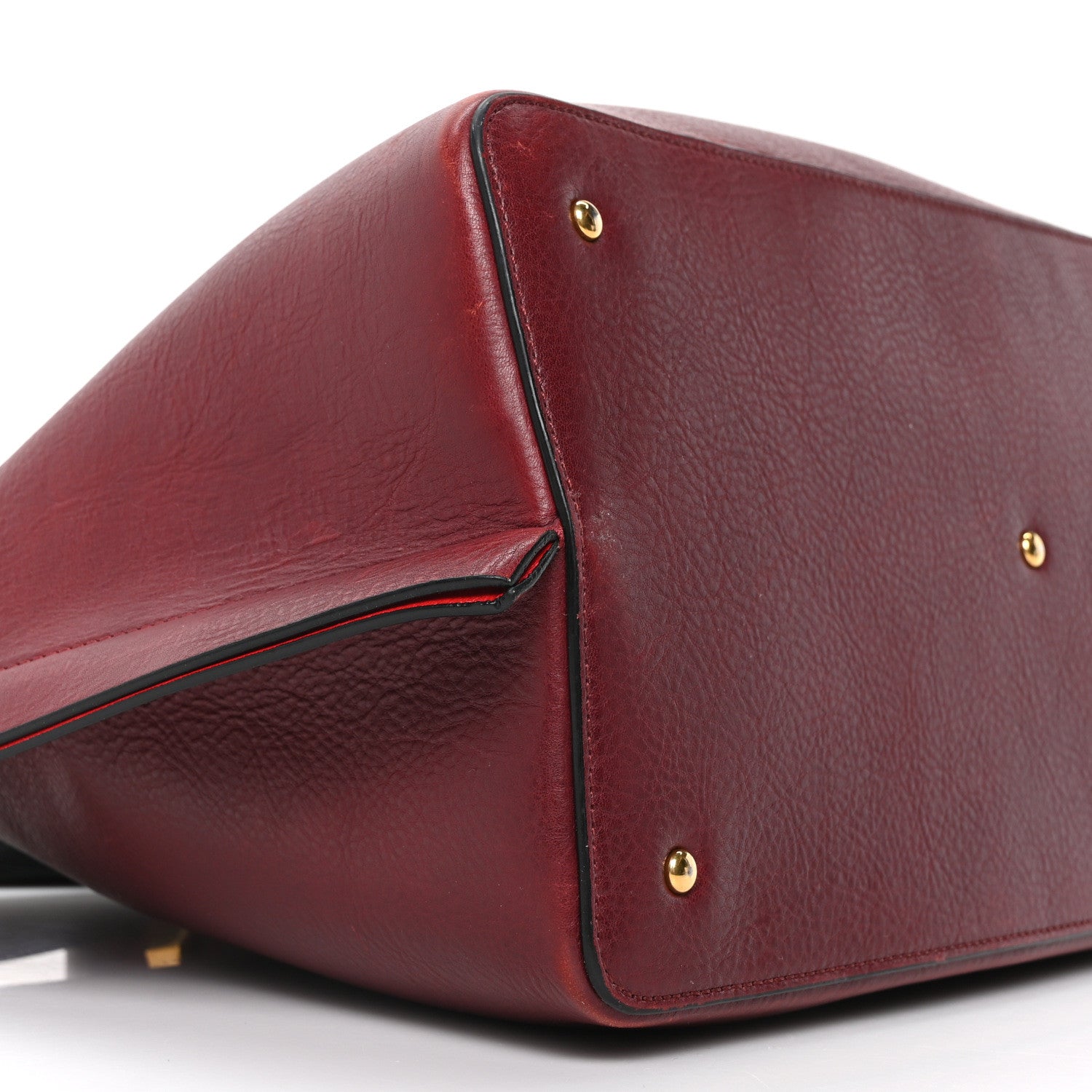 Valentino Garavani Grainy Calfskin Medium VLogo Escape Shopper Rubin 9 of 10