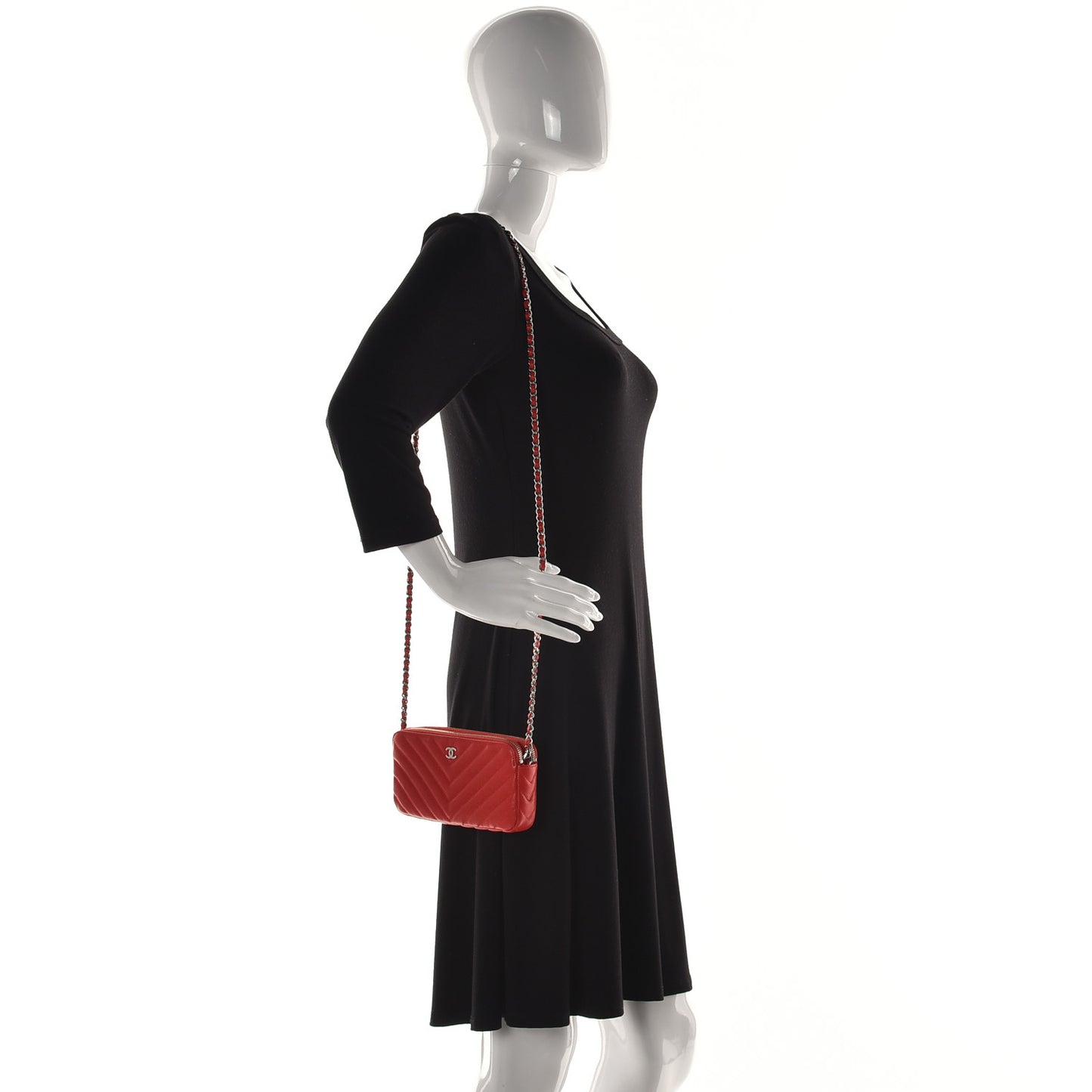 Caviar Chevron Quilted Small Clutch With Chain Light Red
