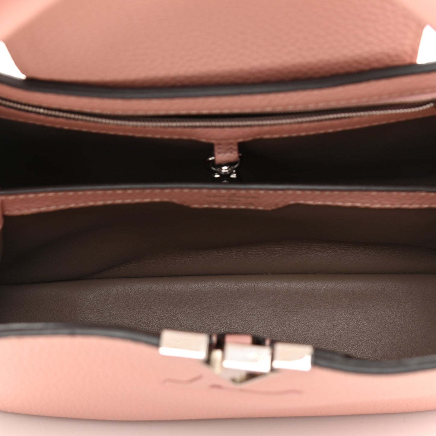 Taurillon Capucines PM Magnolia