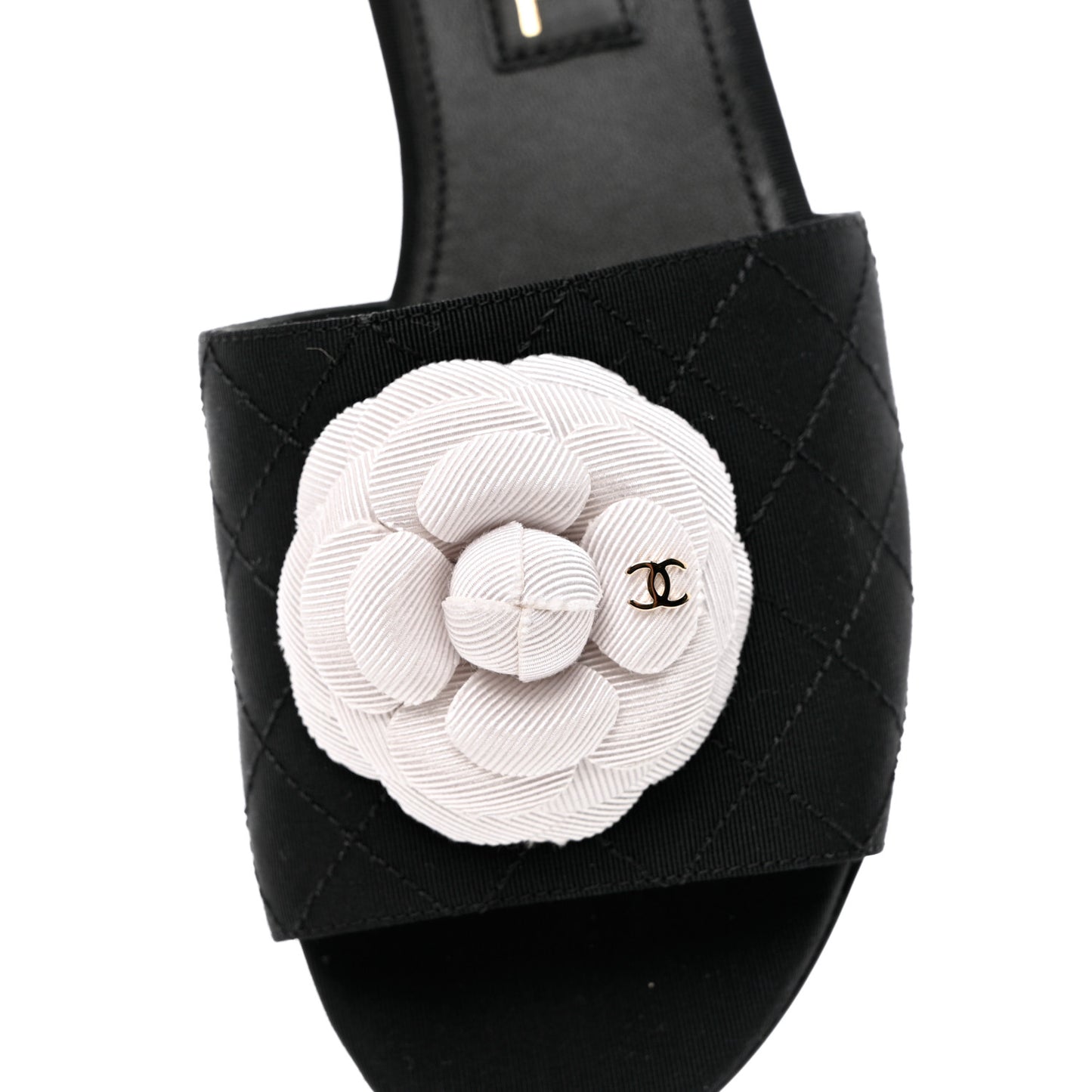 Grosgrain Quilted Camellia CC Slides 37.5 Black White